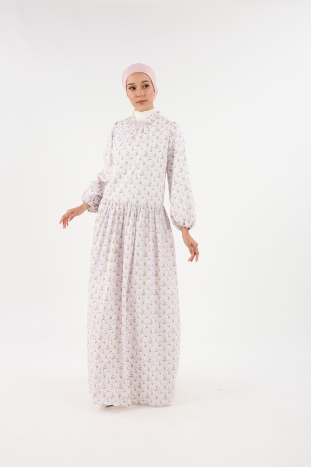 Memoria Off-White Flounce Dress