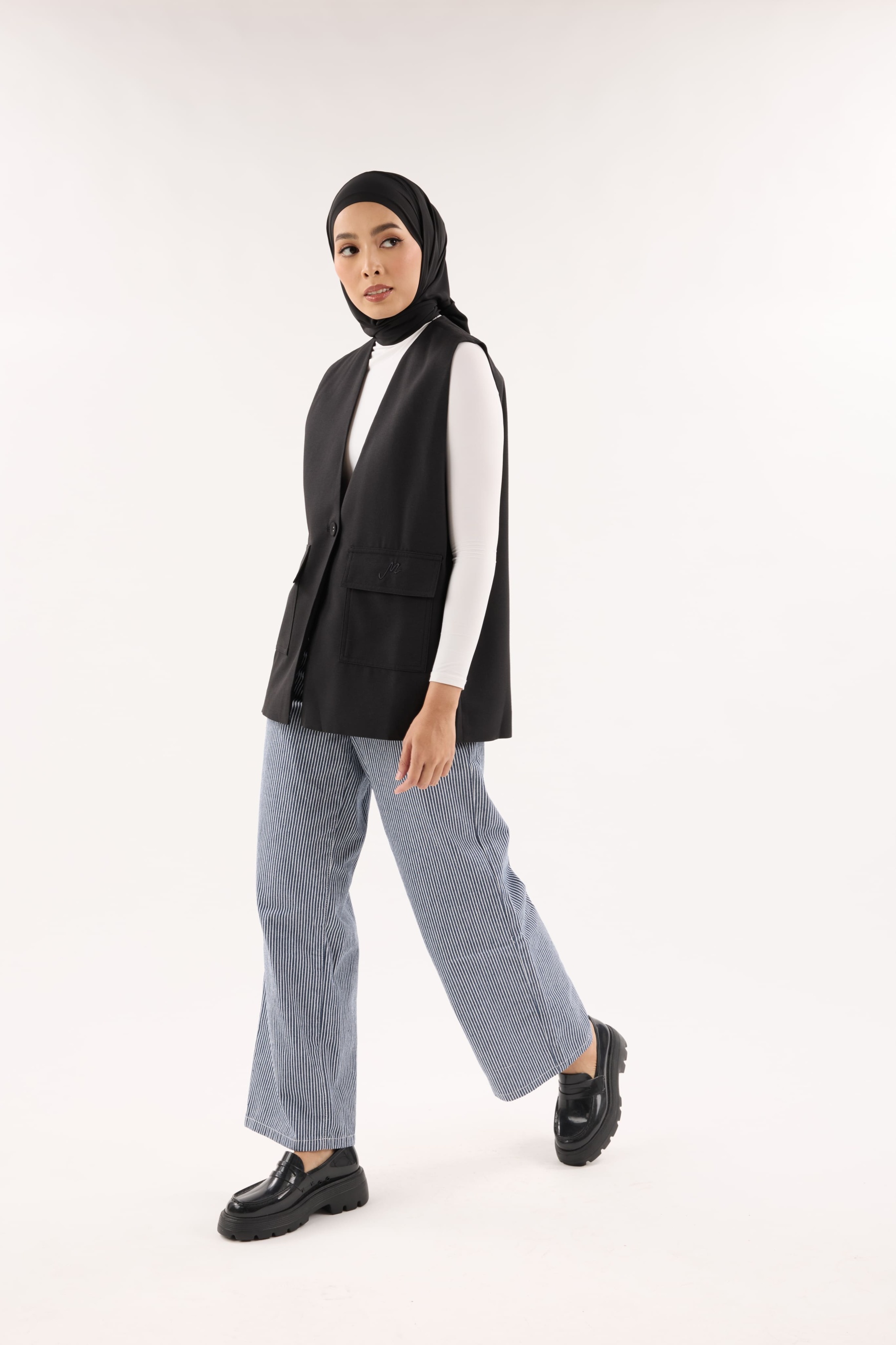 Nelly Black Structured Vest