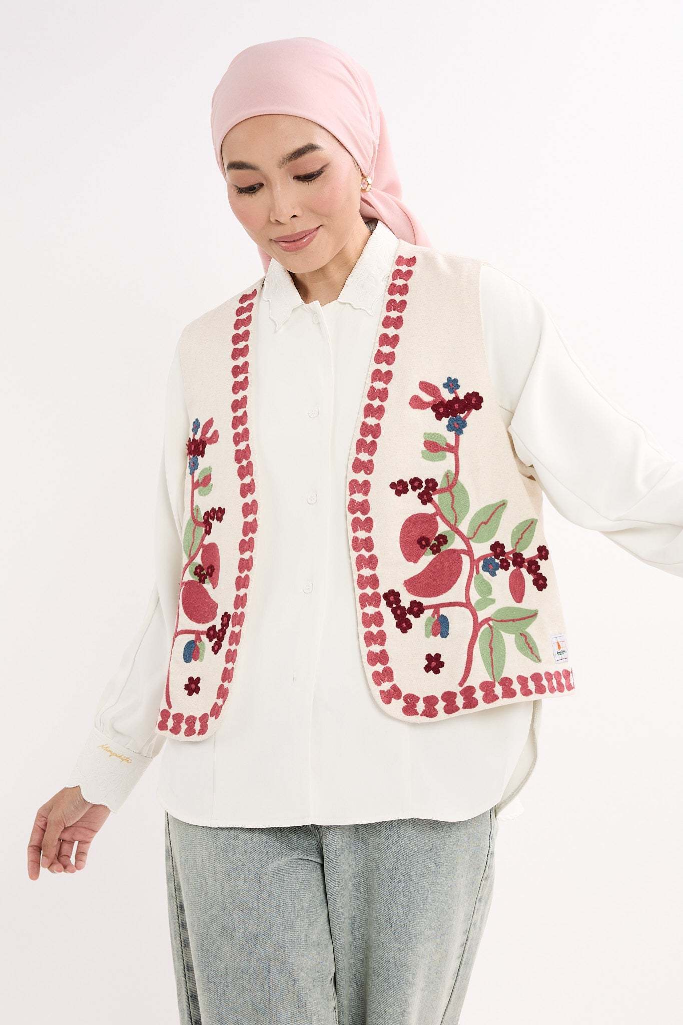 Ladang Embroidered Linen Vest