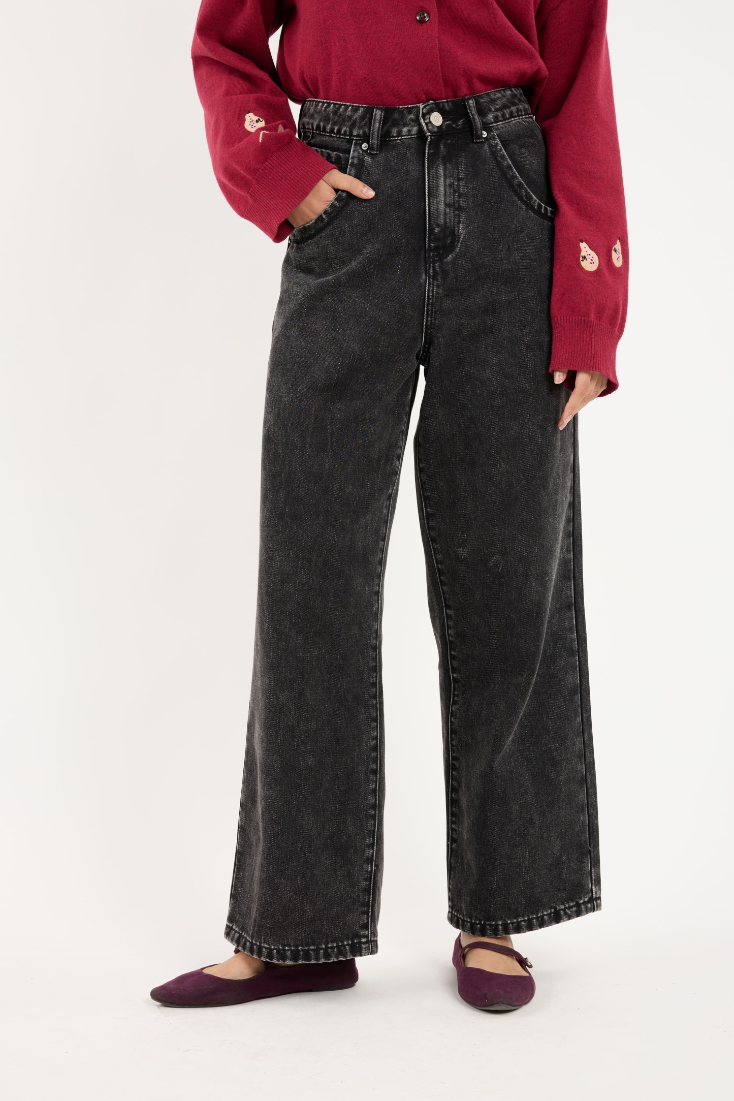 Lara Washed Black Wide Straight Jeans
