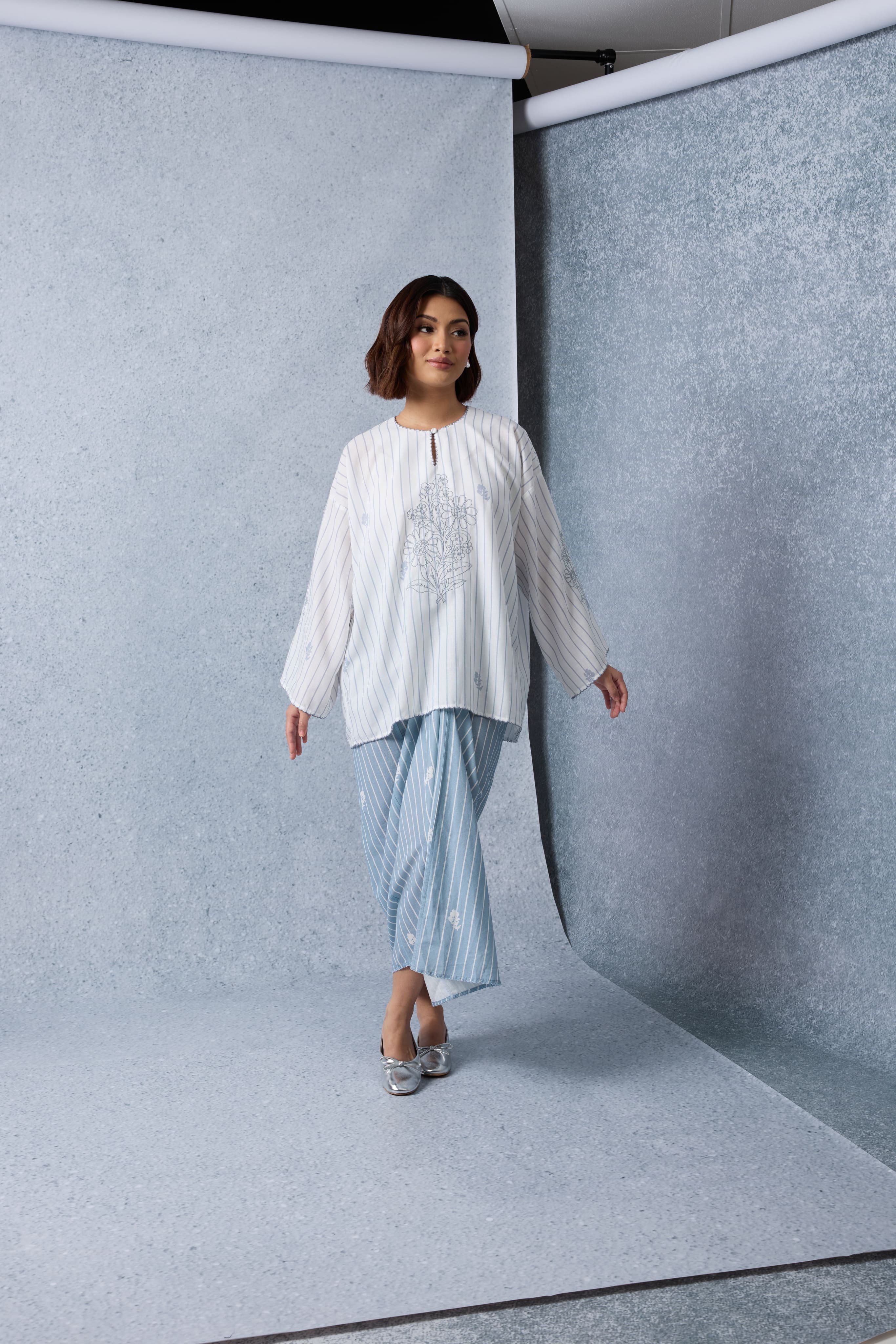 Matahari Smoky Blue Loose Kedah Top