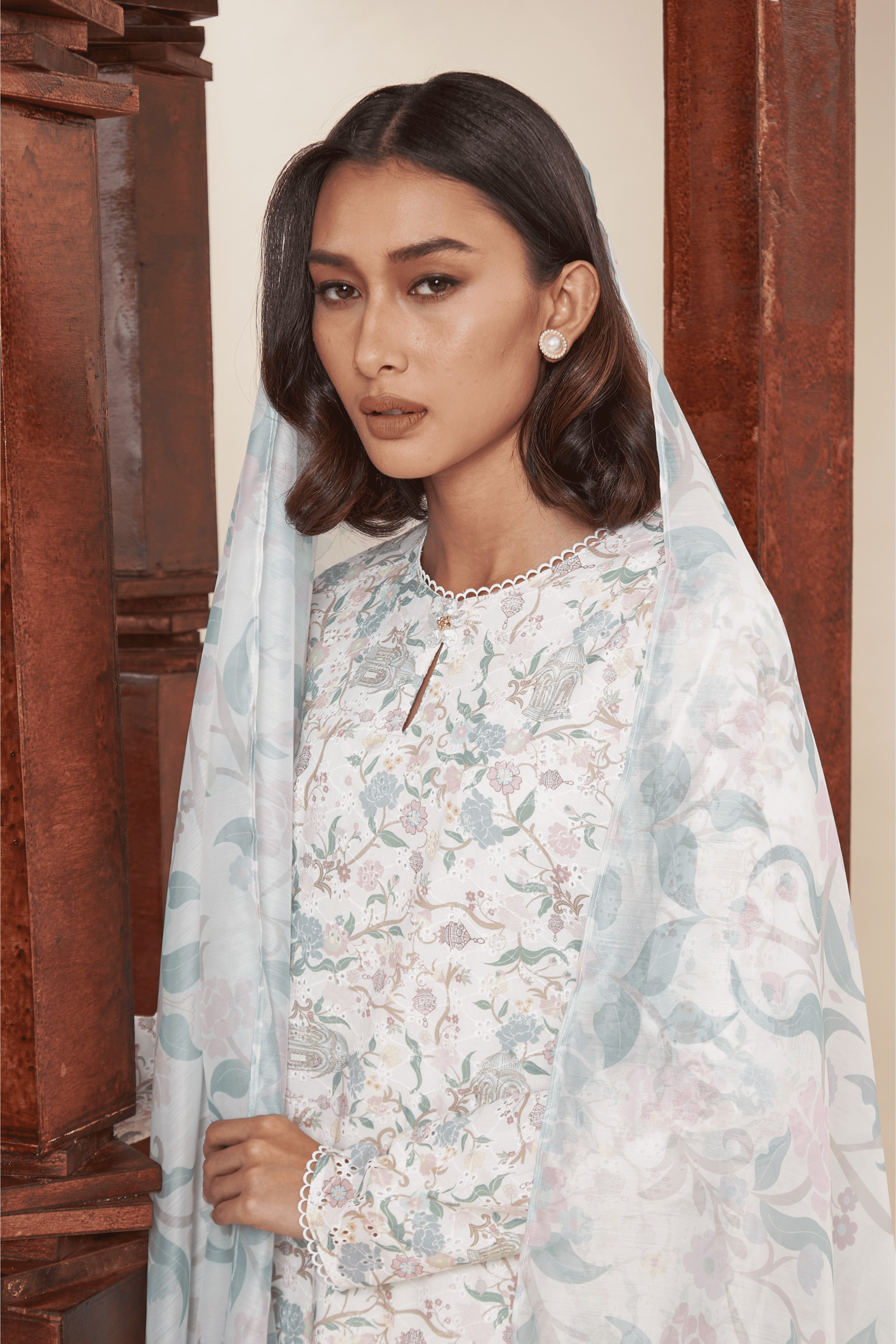 Katrina White Textured Modern Kurung Set