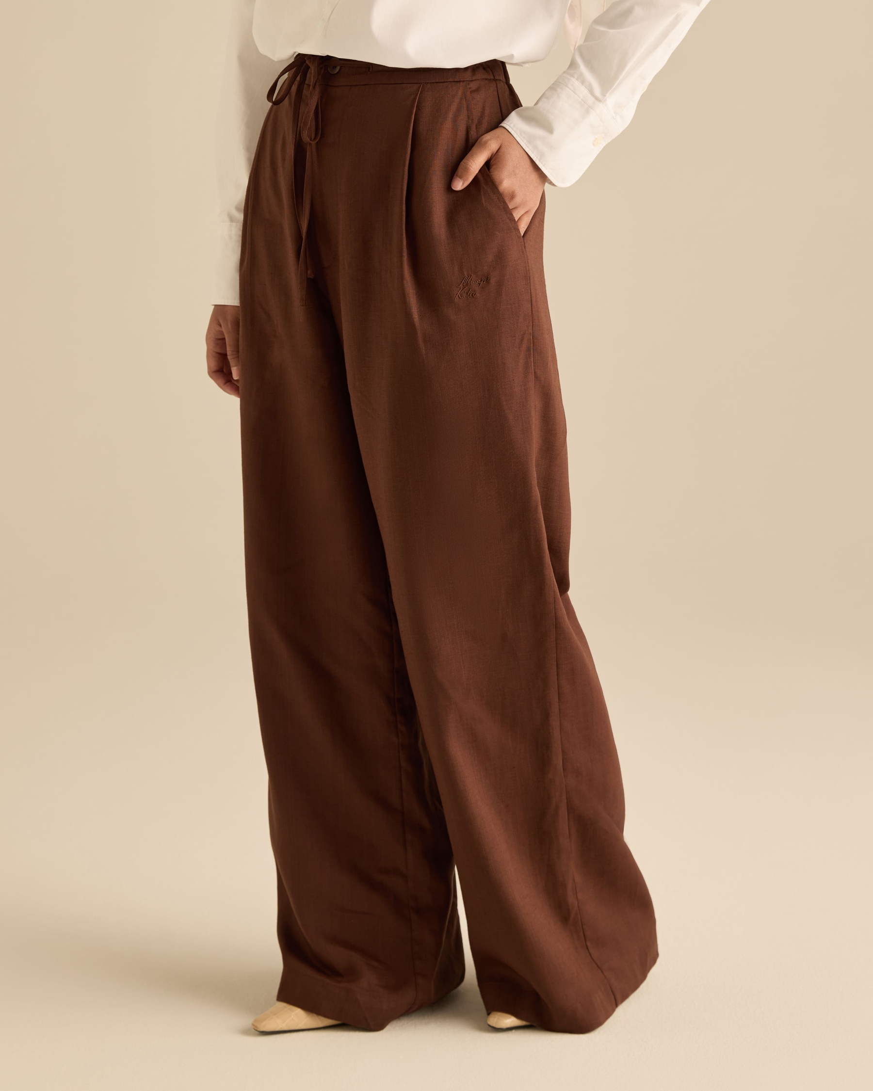 Calma Brown Linen Pants