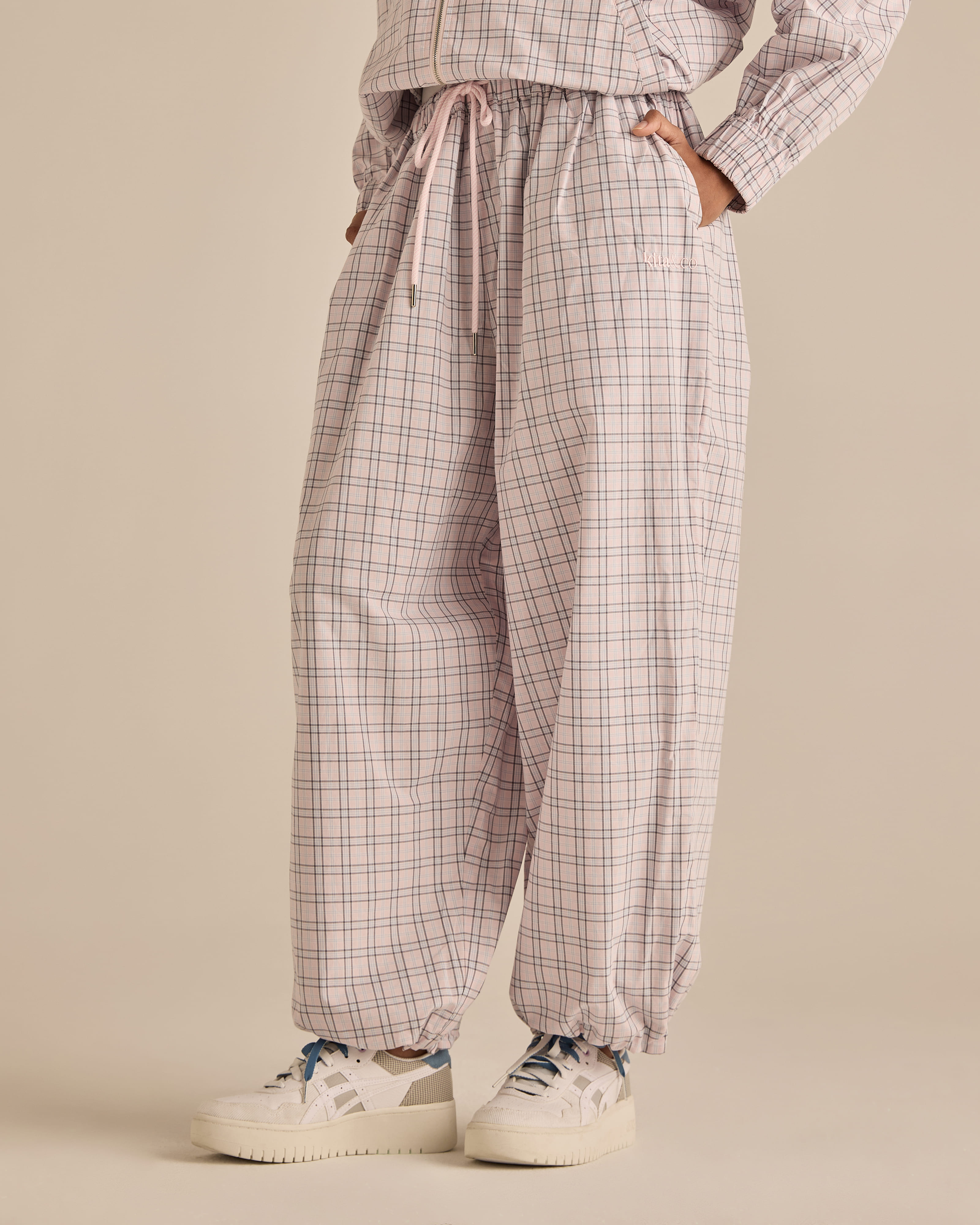 Soft Pink Plaid Relaxed Balloon Pants