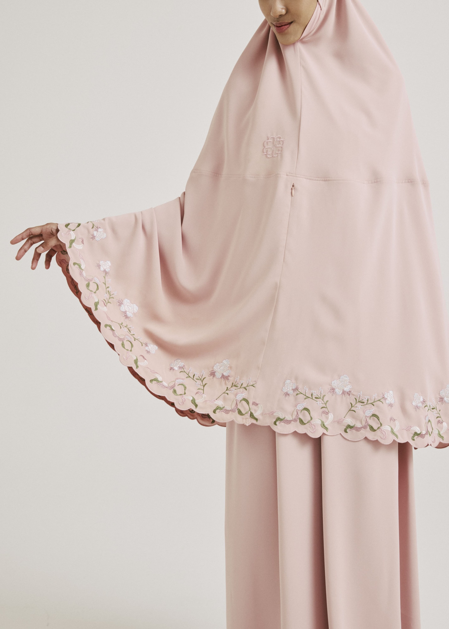 Sameeya Dusty Pink Embroidered Telekung