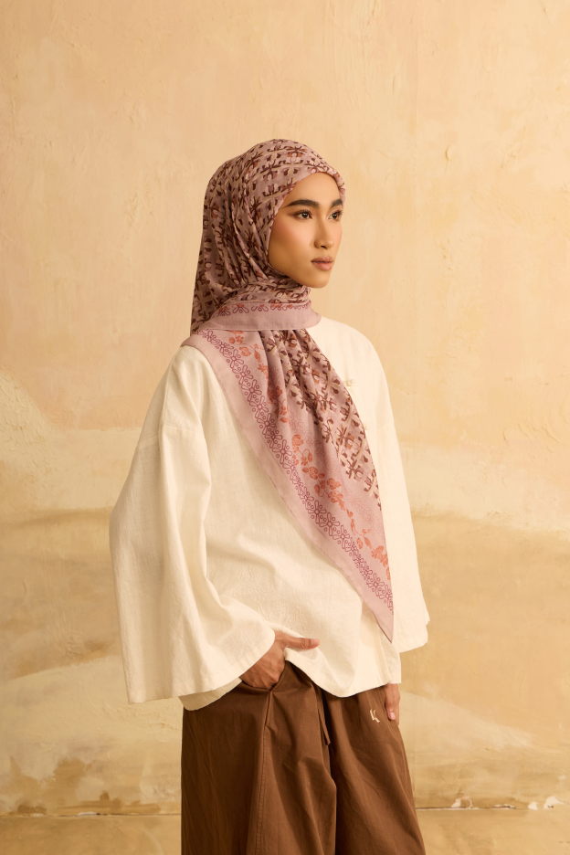 Mimpikita X Elfira Loy Reyna Soft Pink Square Voile Scarf