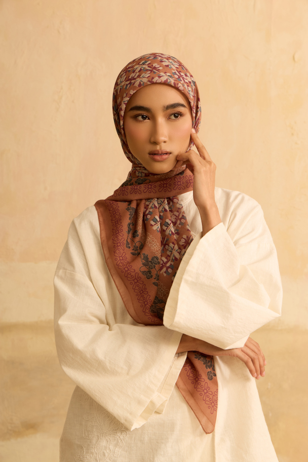 Mimpikita X Elfira Loy Reyna Brown Square Voile Scarf