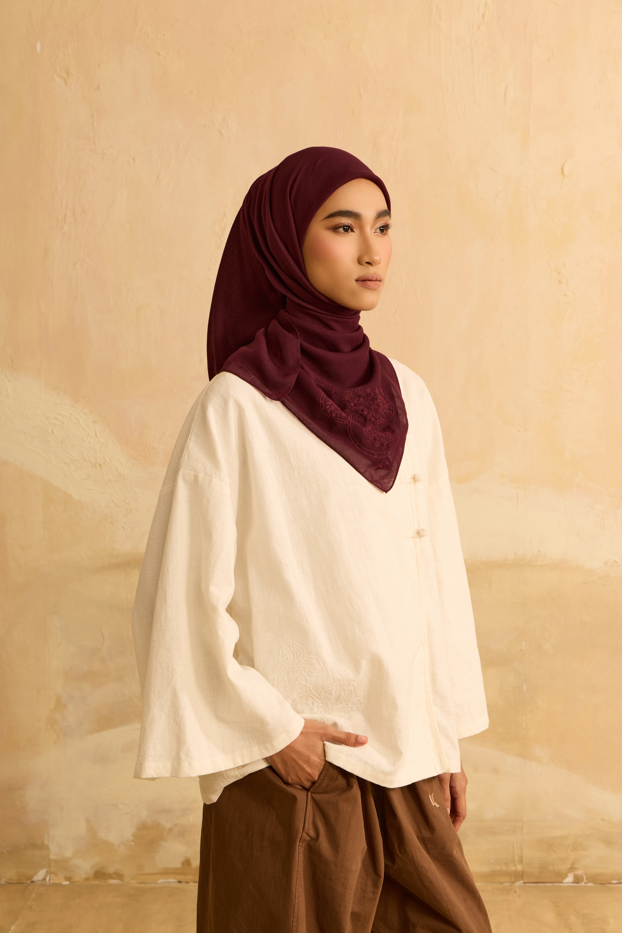 Mimpikita X Elfira Loy Enya Maroon Embroidered Square Voile Scarf