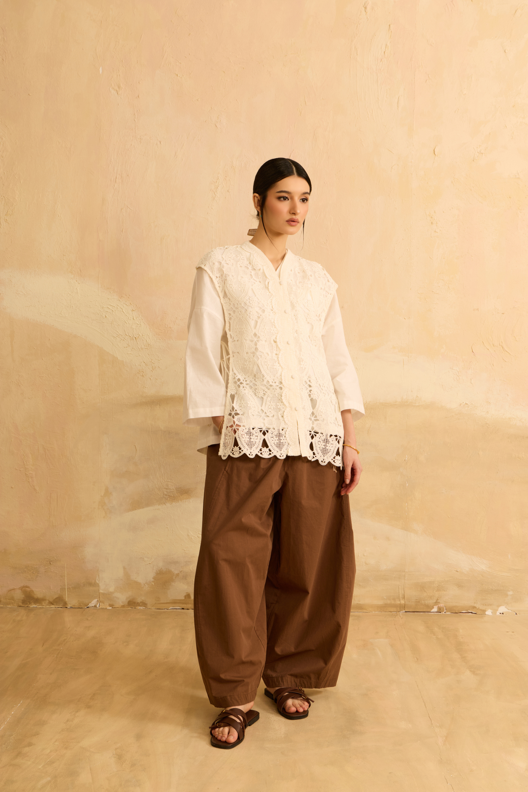 Qamar Off White Linen Lace Kurung Top