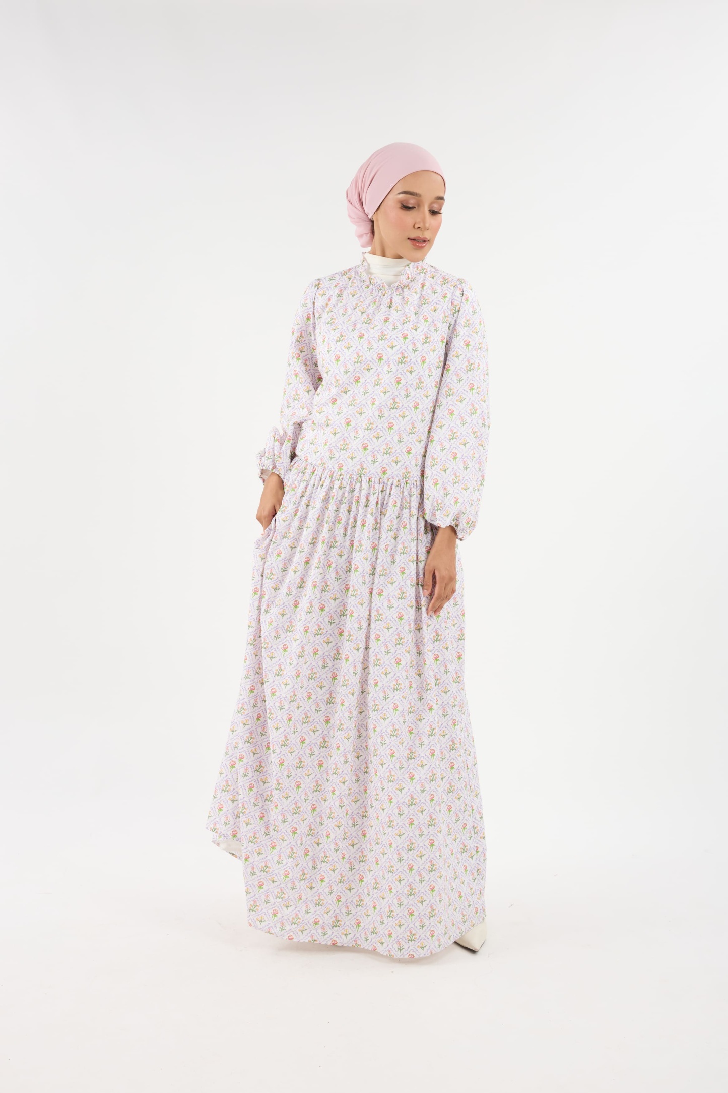 Memoria Off-White Flounce Dress