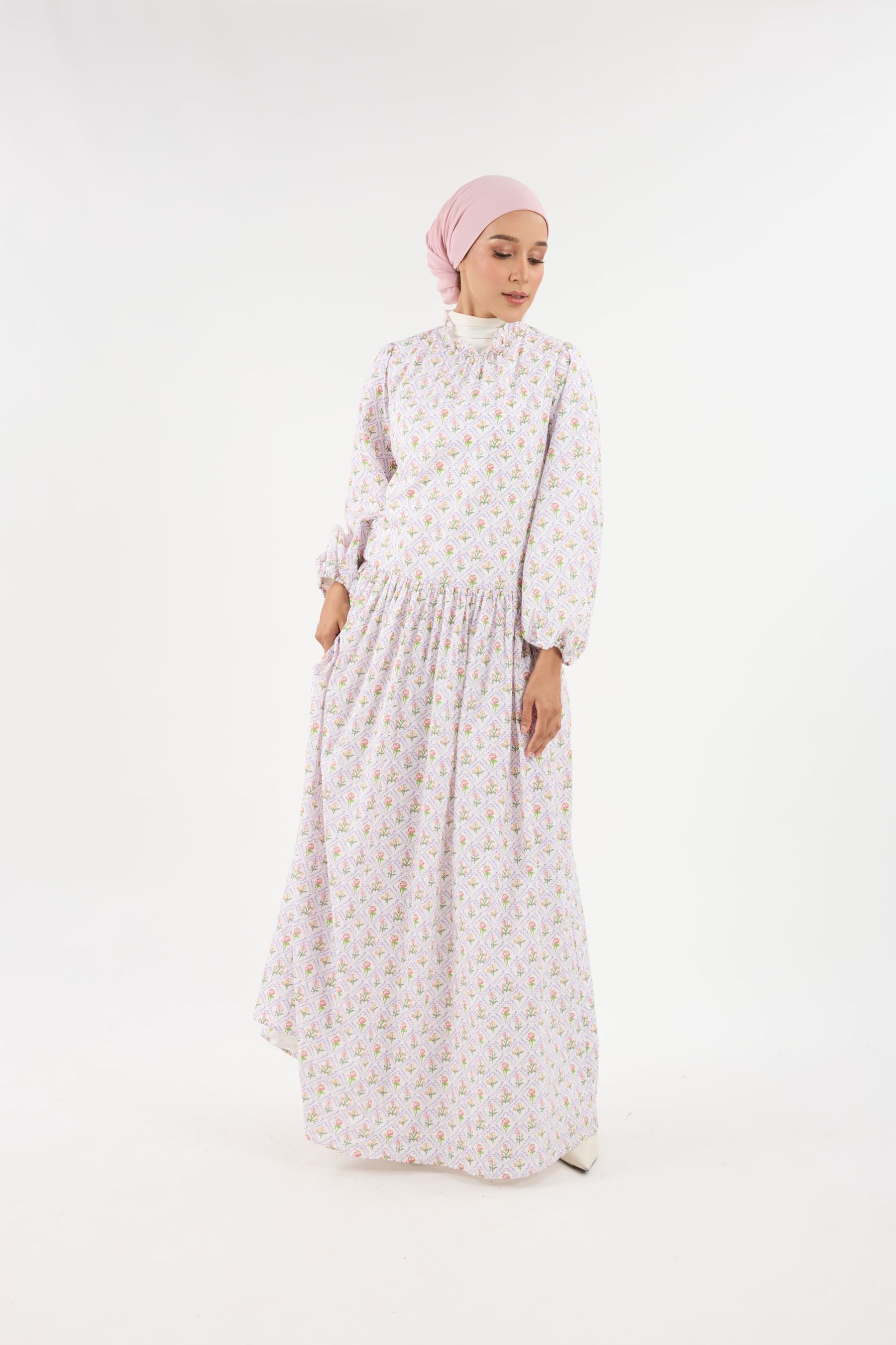 Memoria Off-White Flounce Dress