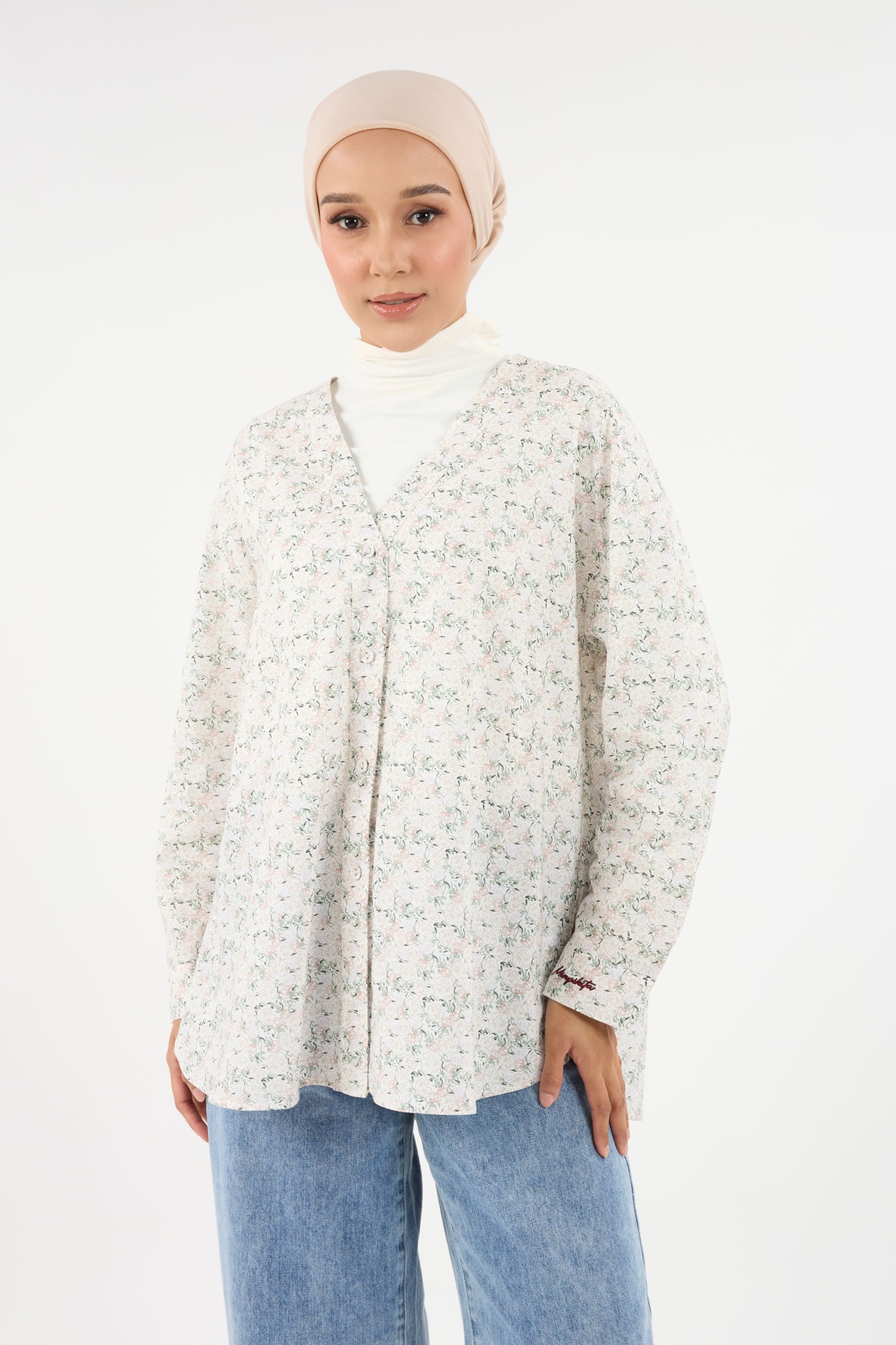 Mekar V-Neck Off-White Button Shirt