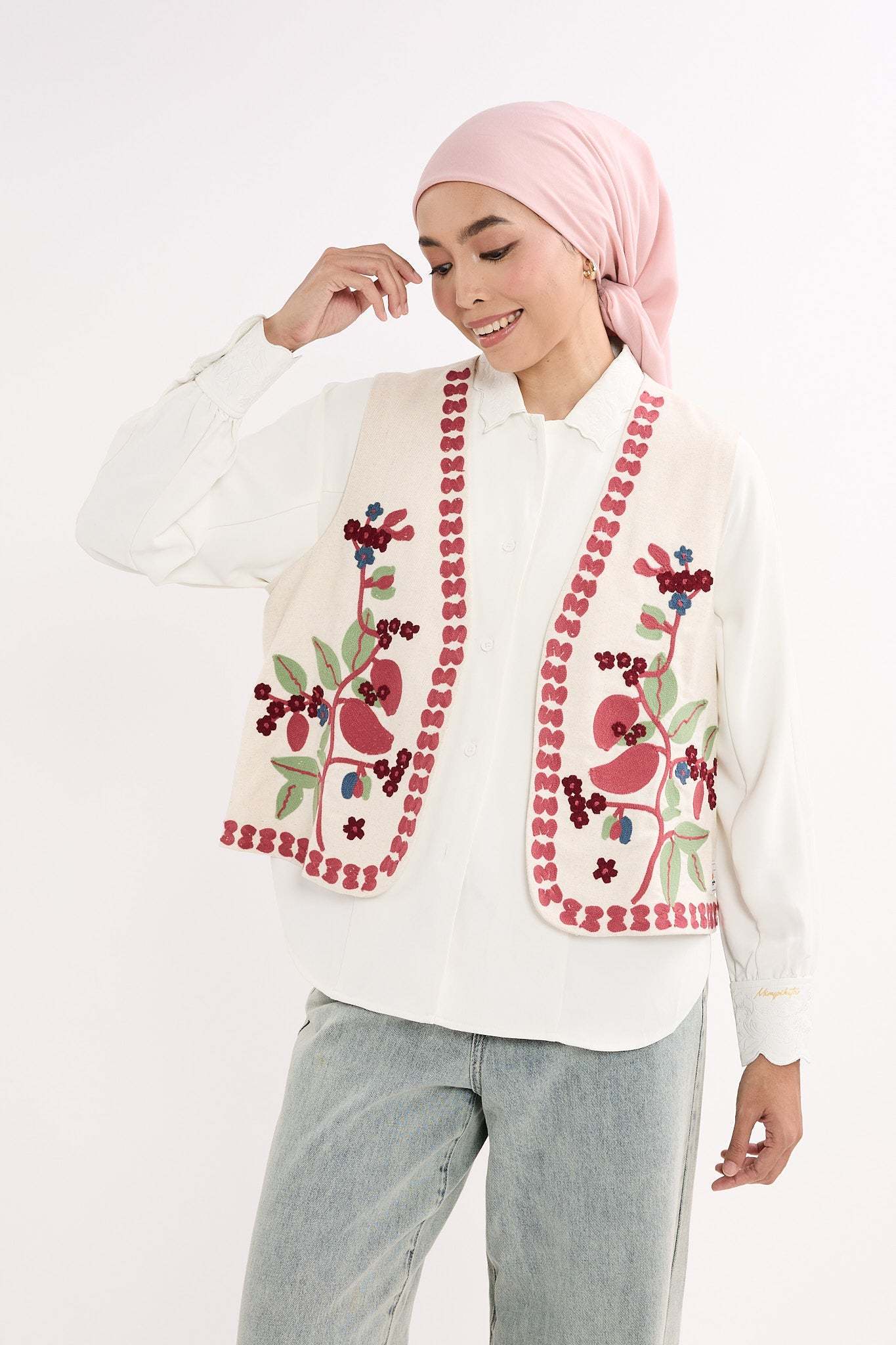 Ladang Embroidered Linen Vest