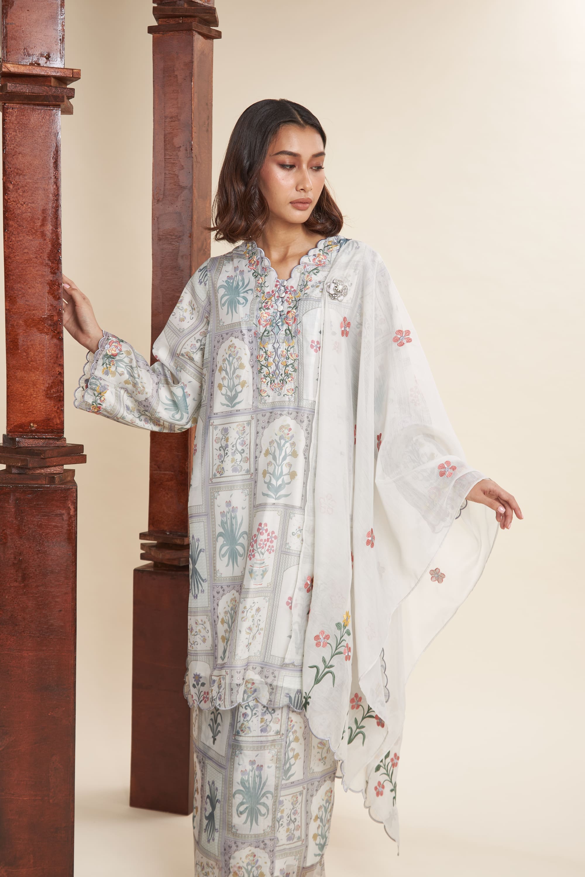 Yasmeen Eggshell White Printed Kurung Set