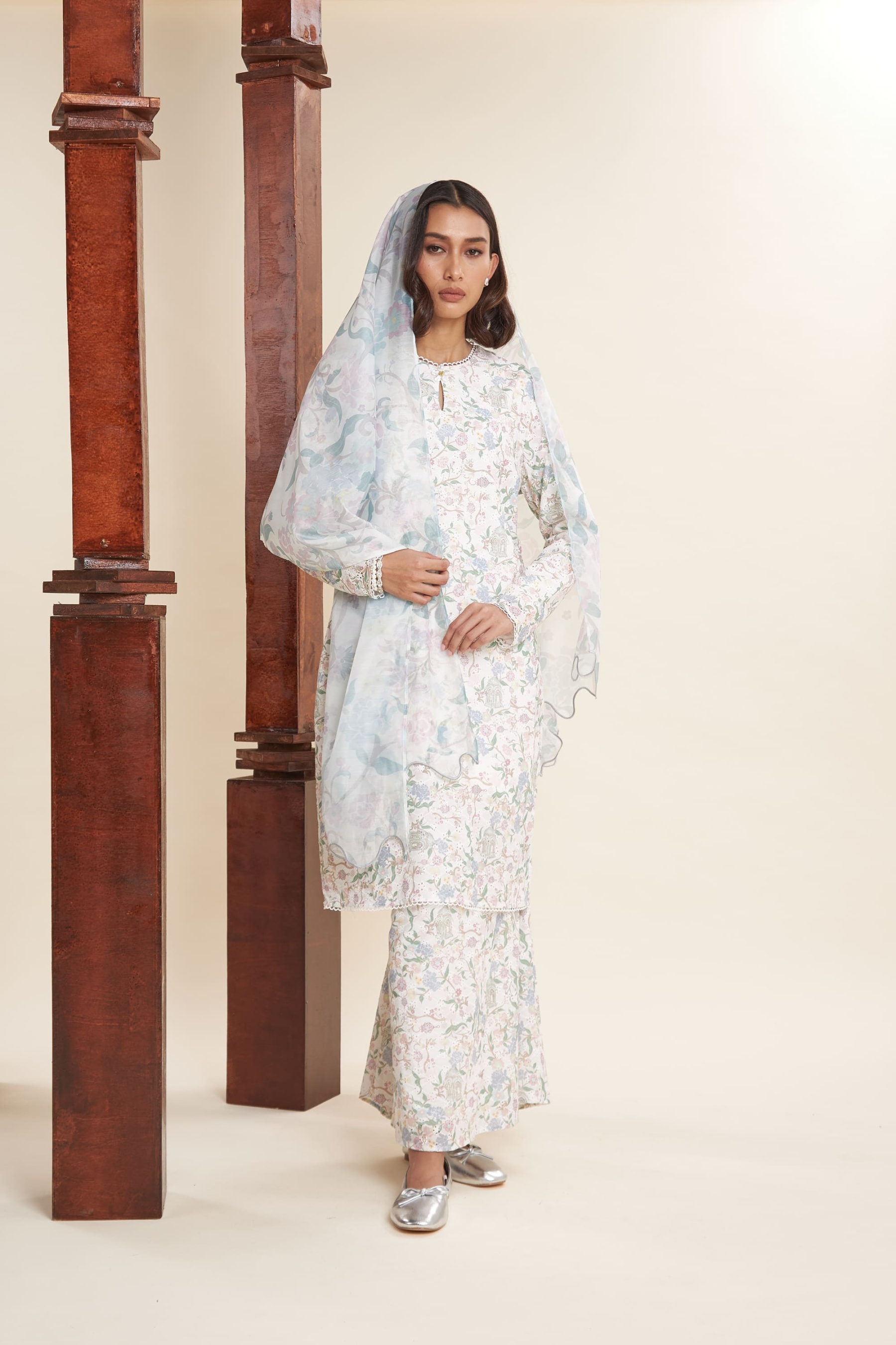 Katrina White Textured Modern Kurung Set