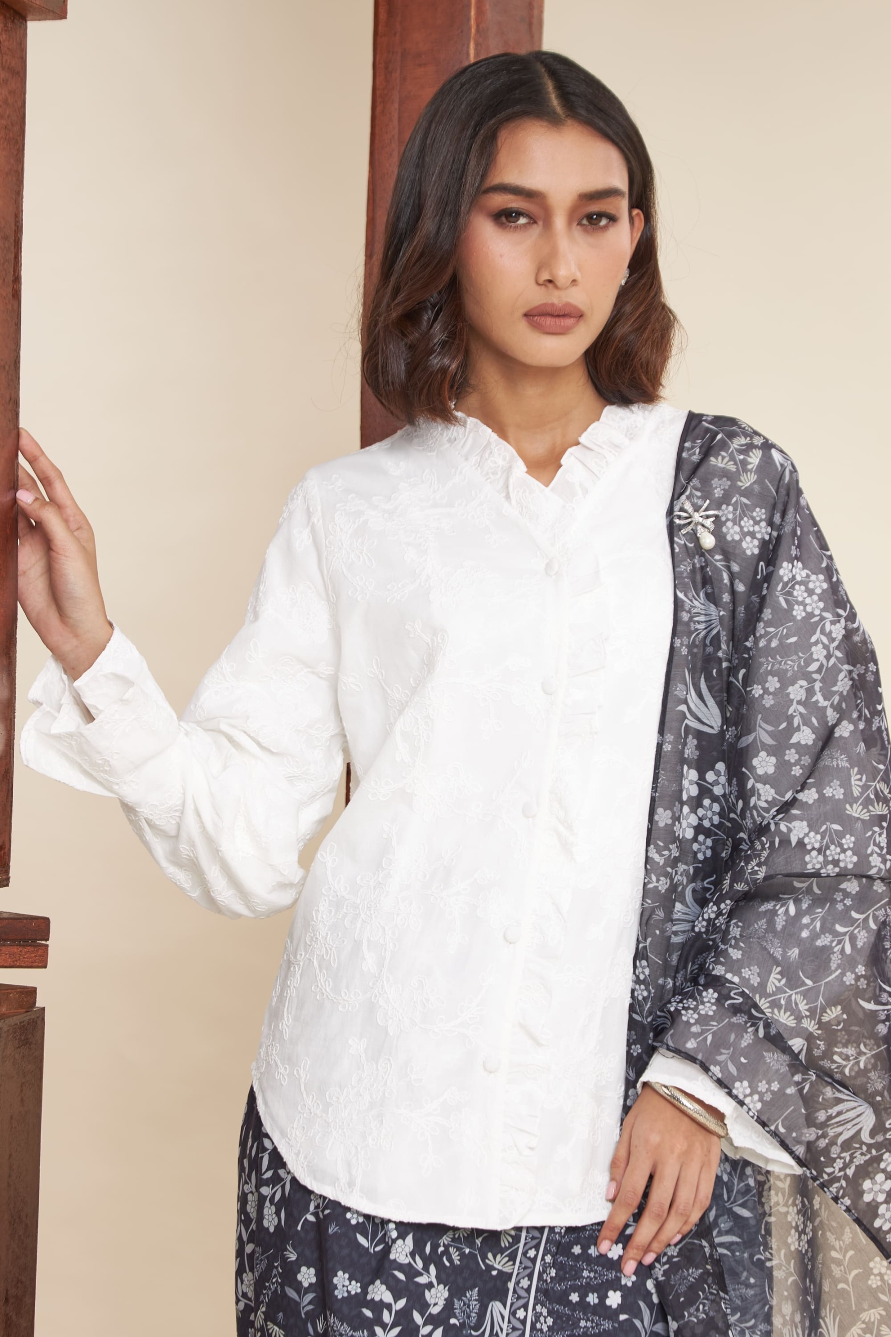 Aryana White Ruffle Kebaya Set