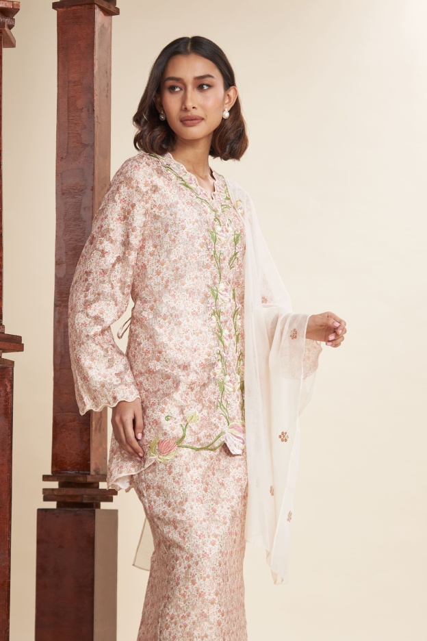 Kaiya Sand Beige Embroidered Kebaya Set