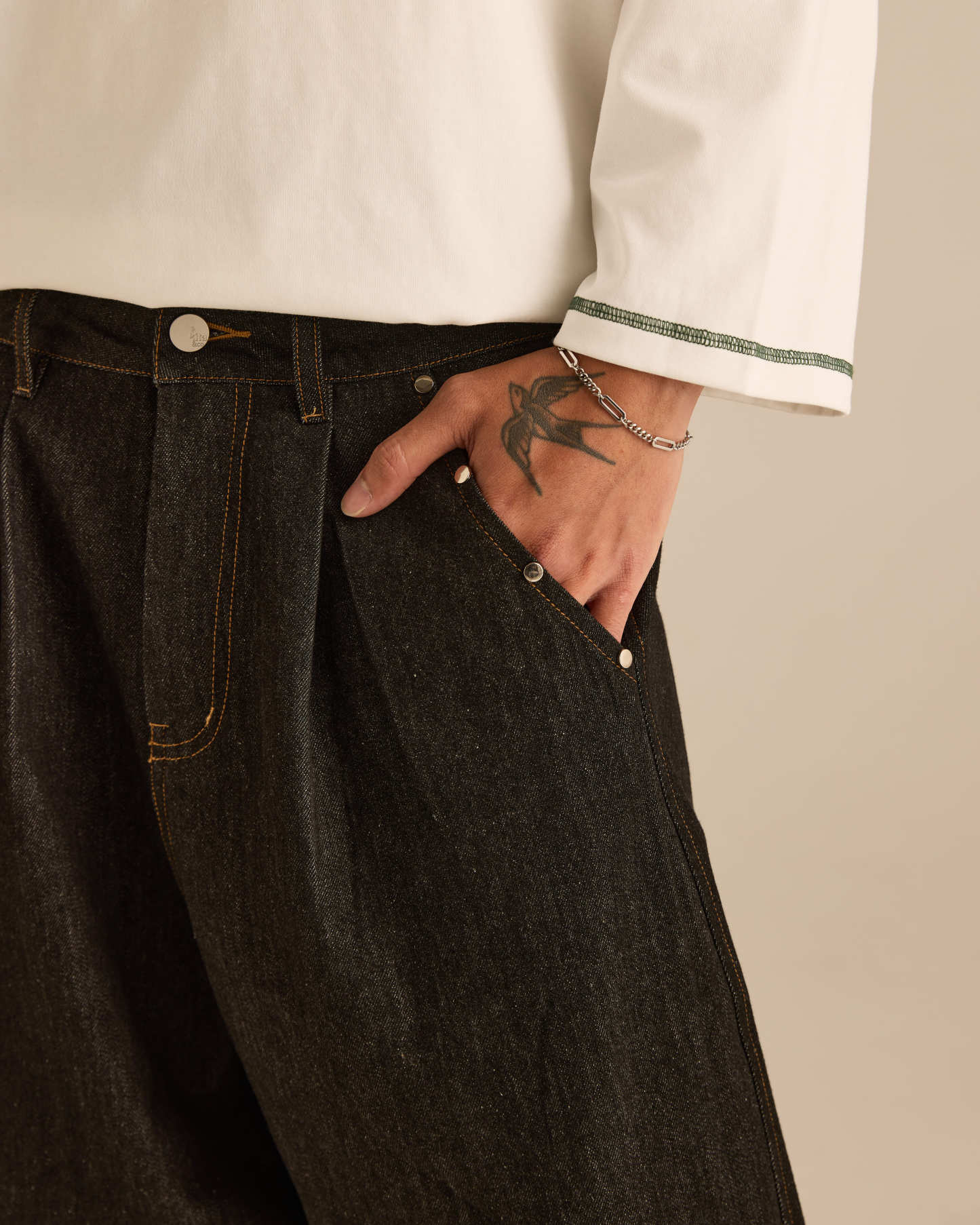Signature Black Relaxed Denim Jeans