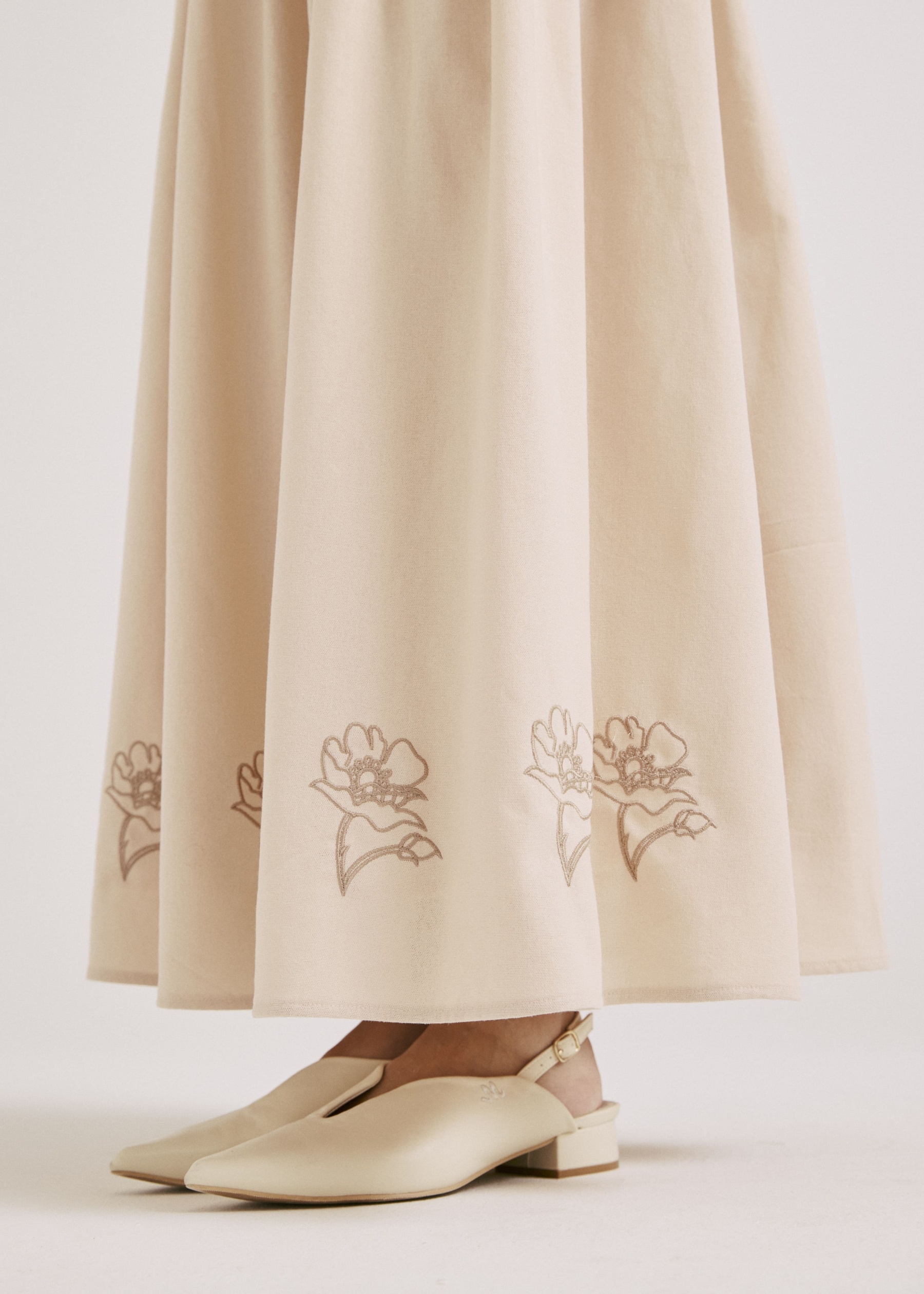 Meira Light Beige Embroidered Linen Skirt