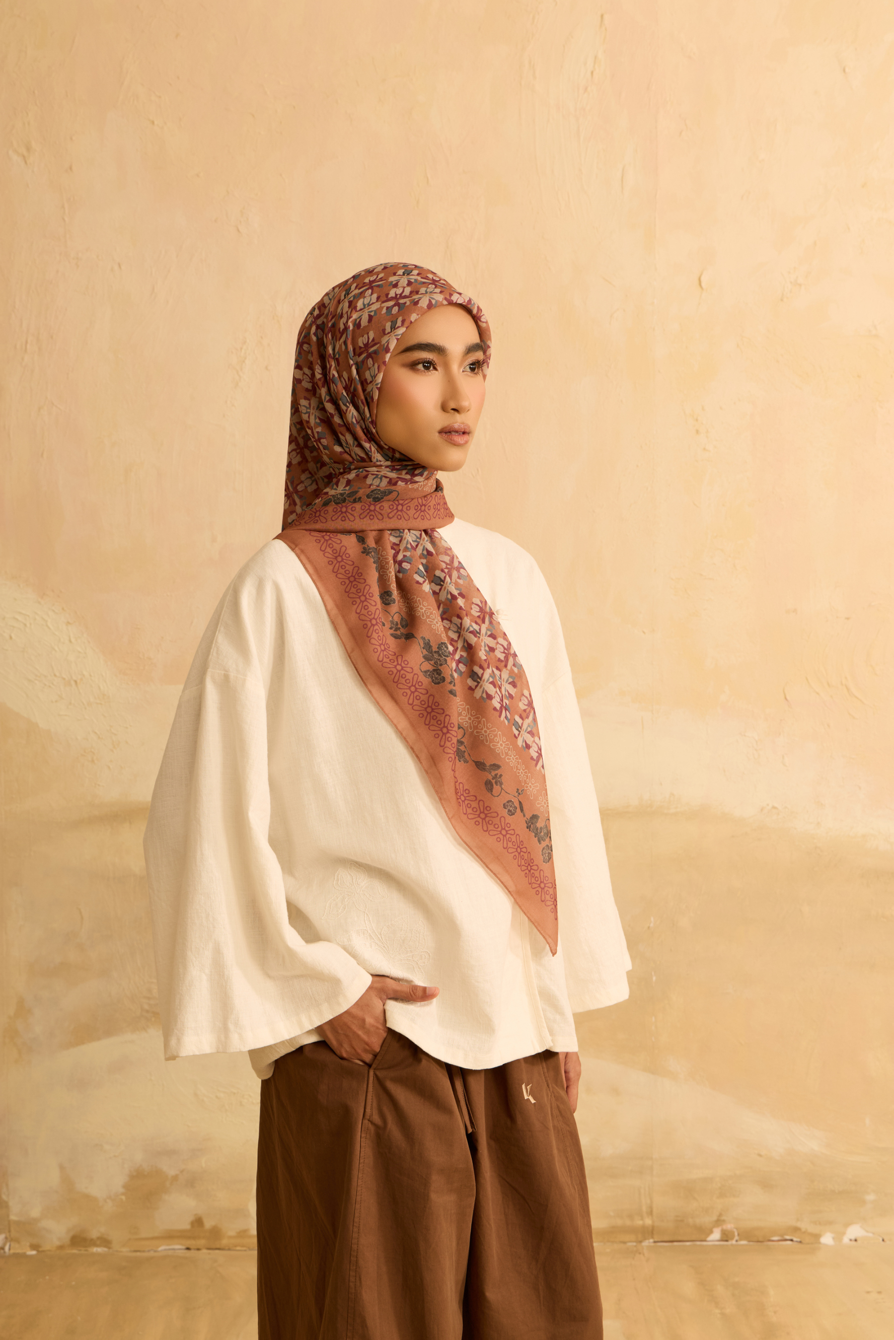 Mimpikita X Elfira Loy Reyna Brown Square Voile Scarf