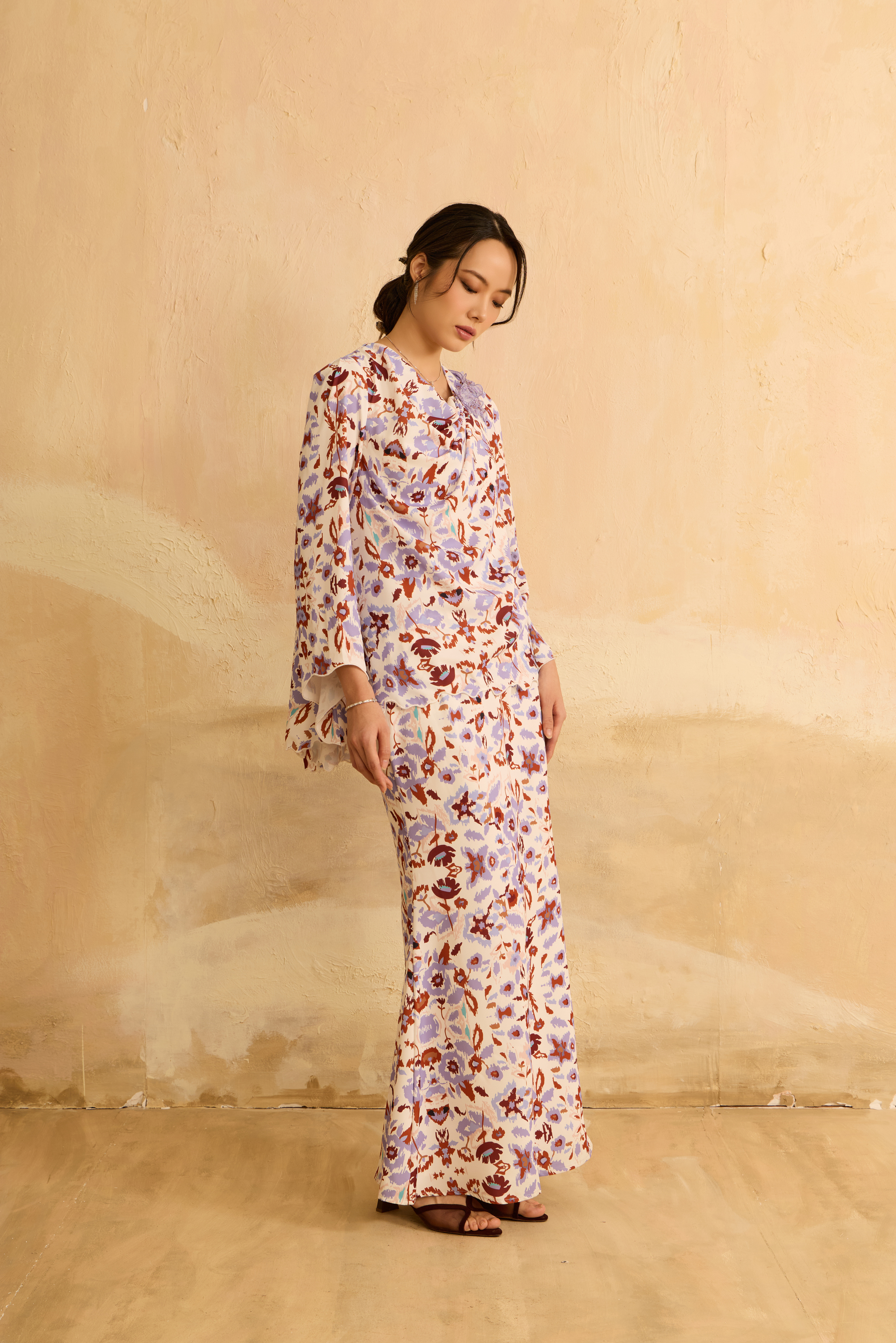Raisa White Abstract Draped Kurung