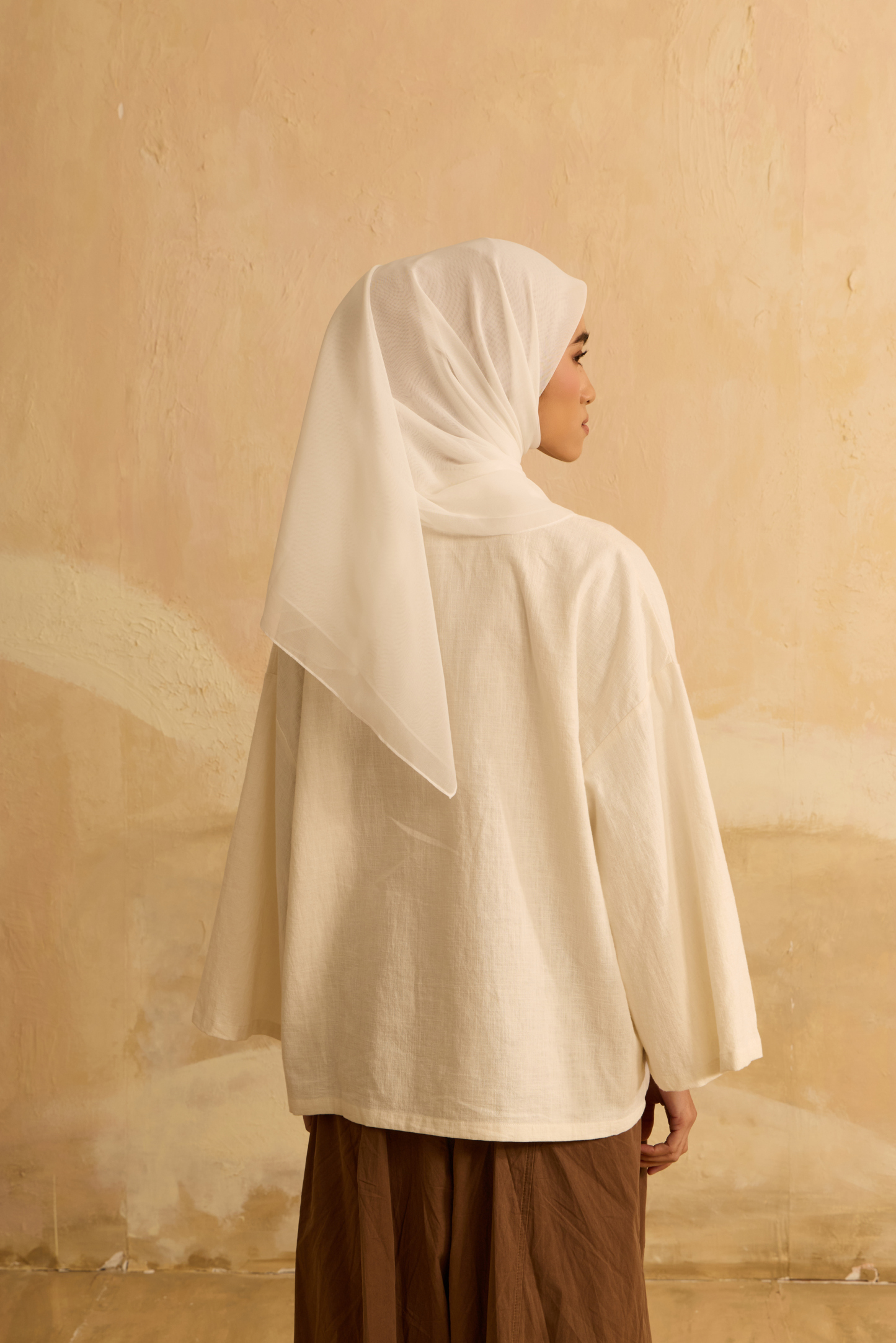 Mimpikita X Elfira Loy Enya Off White Embroidered Square Voile Scarf