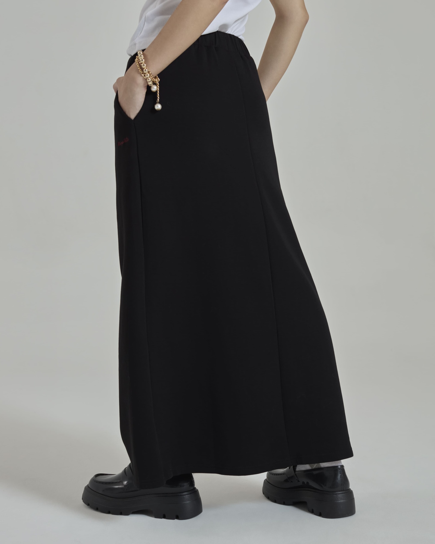 Donna Black Monogram A-Line Skirt