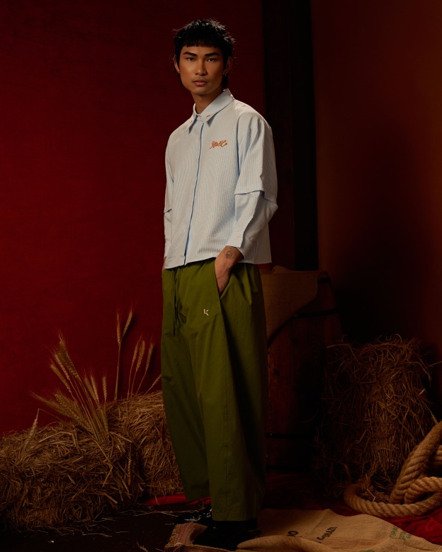 Boxy Detachable-Sleeves Striped Shirt