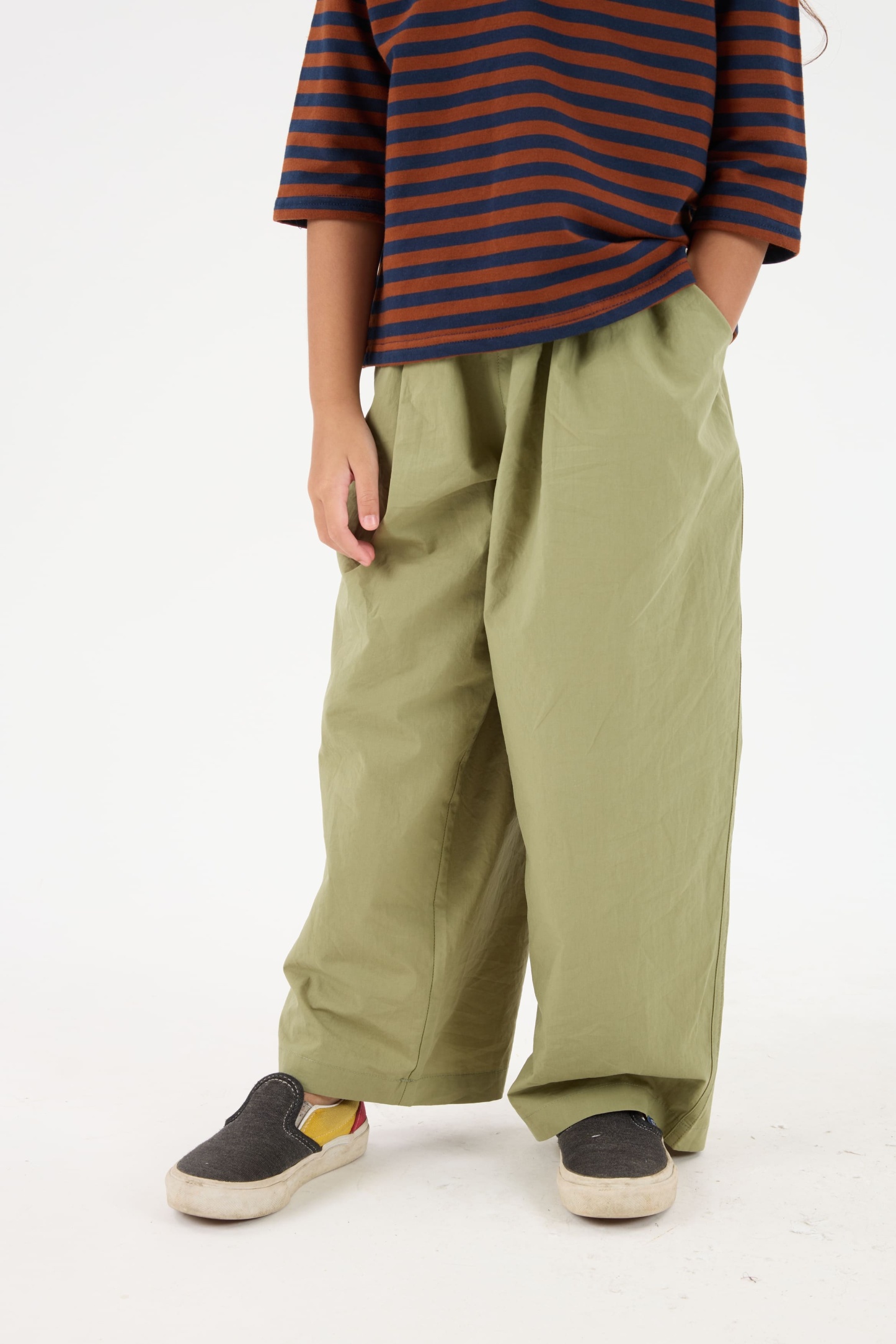 Aman Olive Green Mini Baggy Pants