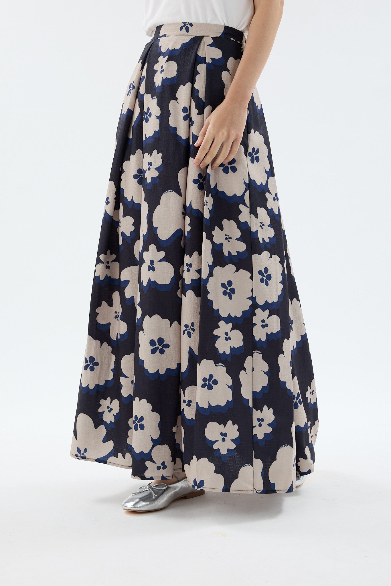 Fiora Black Printed Flare Skirt