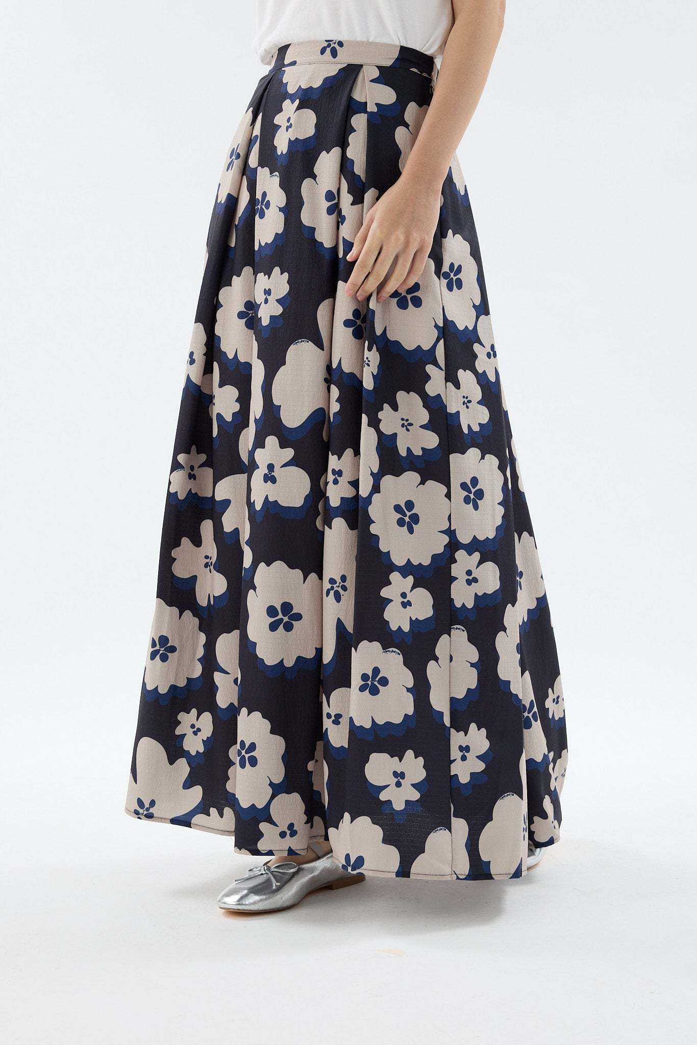 Fiora Black Printed Flare Skirt