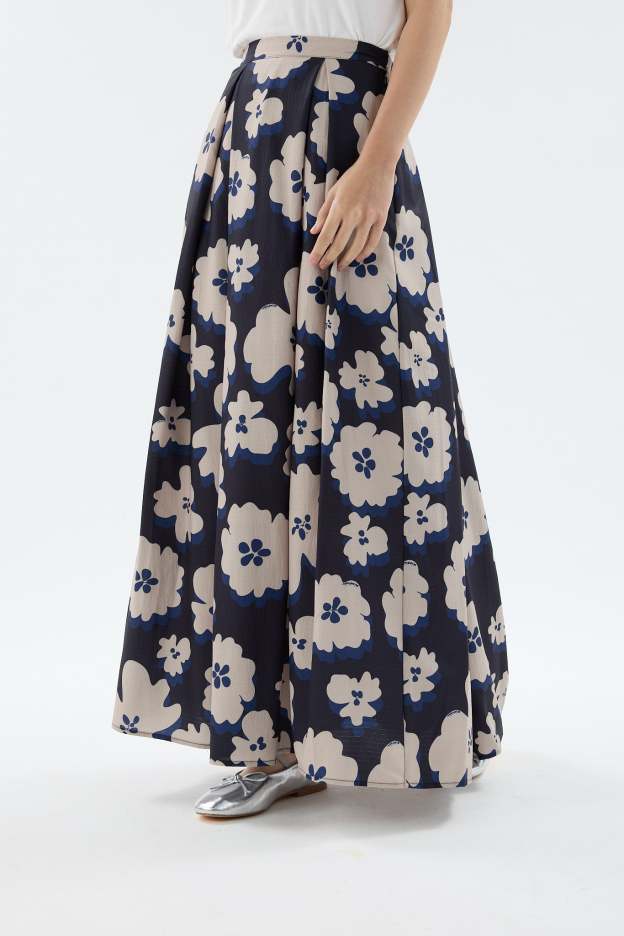 Fiora Black Printed Flare Skirt