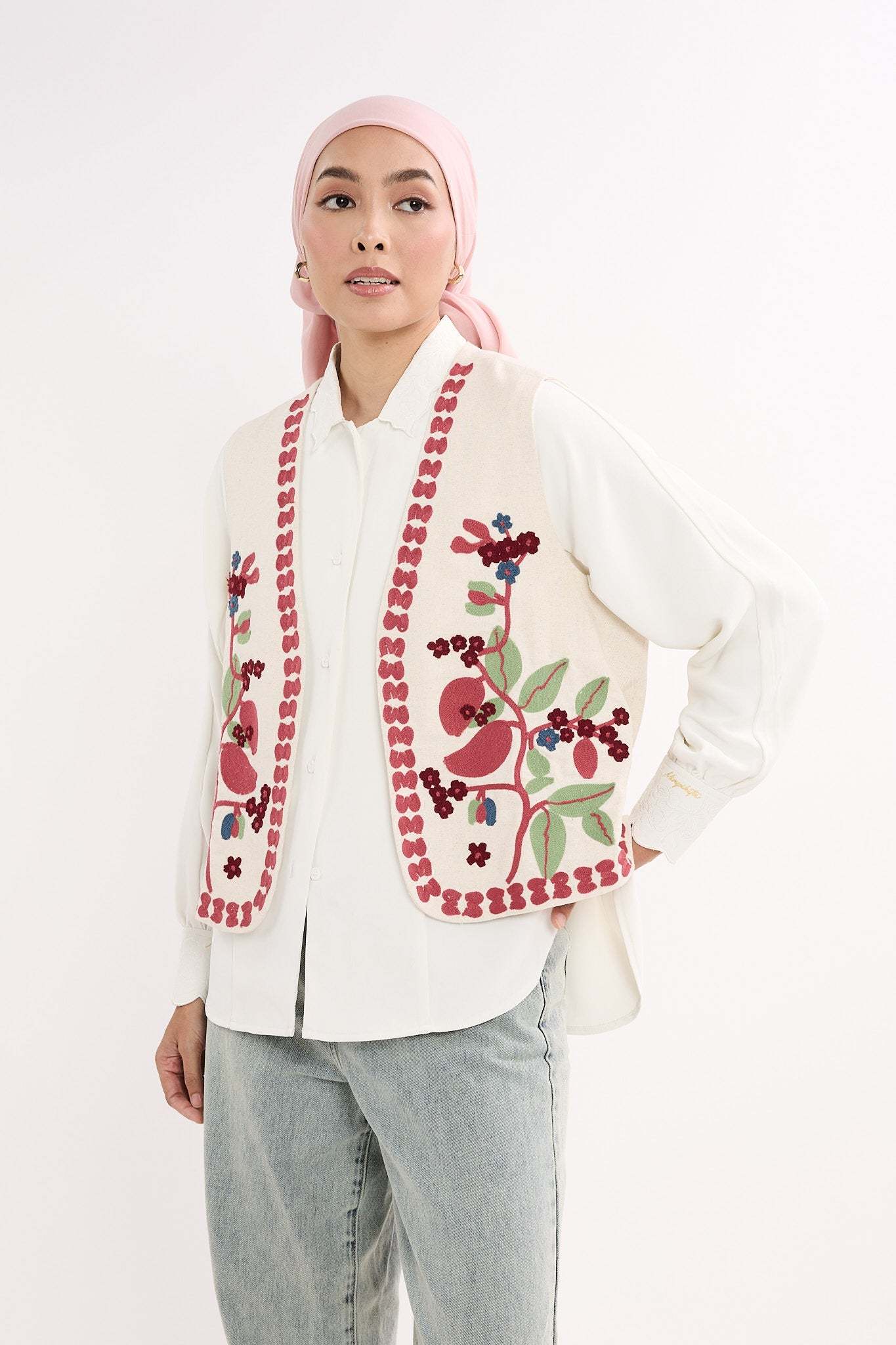 Ladang Embroidered Linen Vest