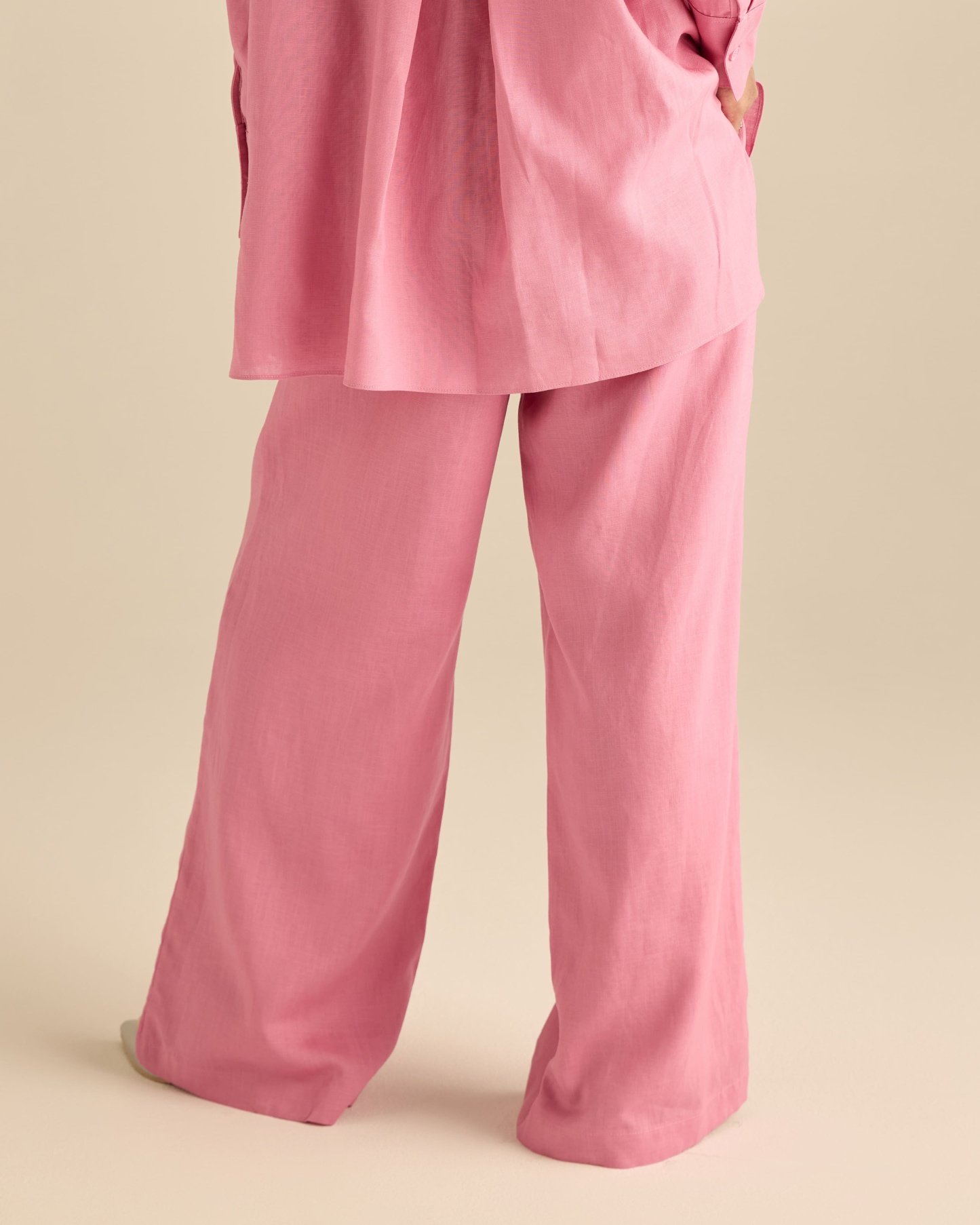 Calma Soft Pink Linen Pants