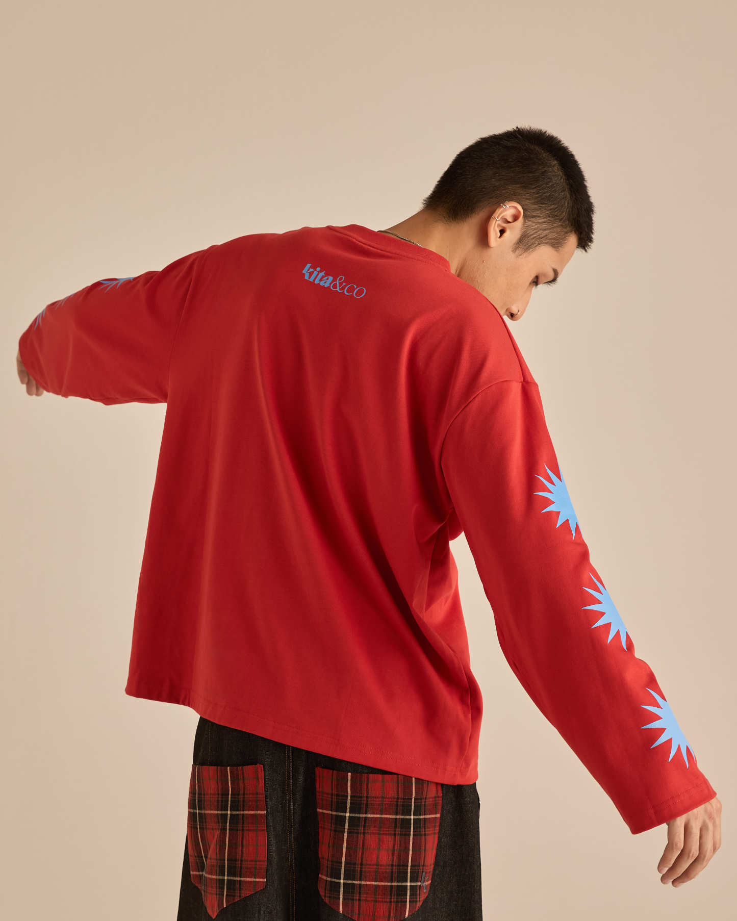 Warga Red Graphic Long Sleeve T-Shirt