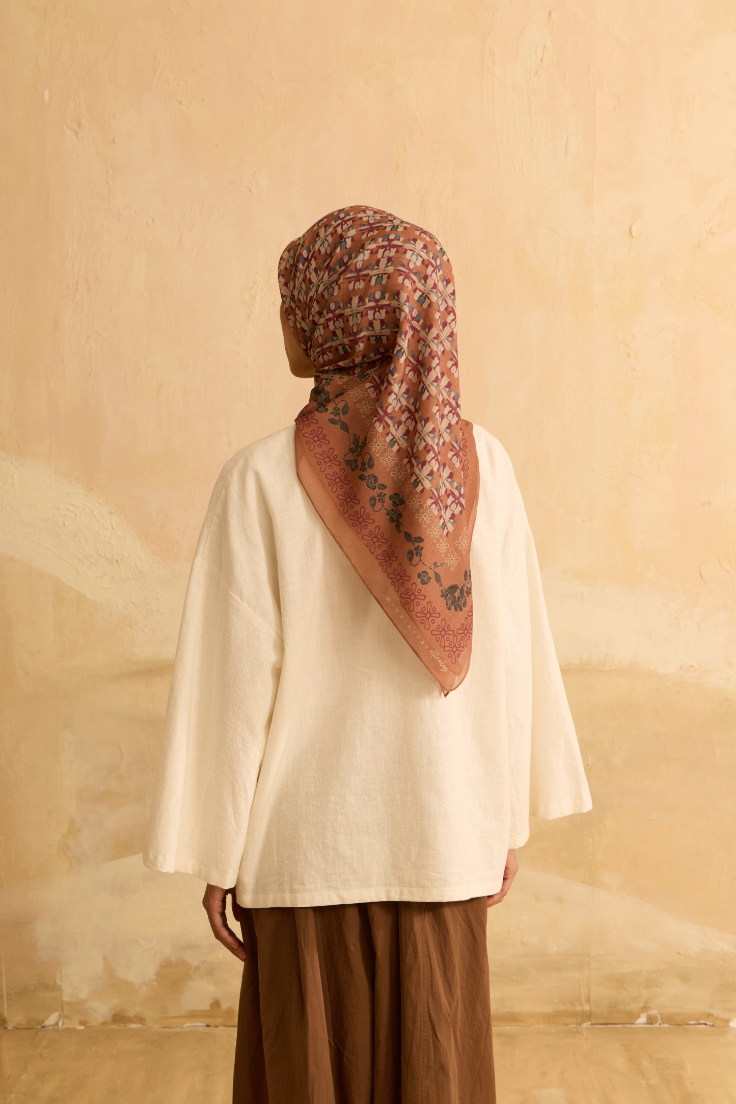 Mimpikita X Elfira Loy Reyna Brown Square Voile Scarf
