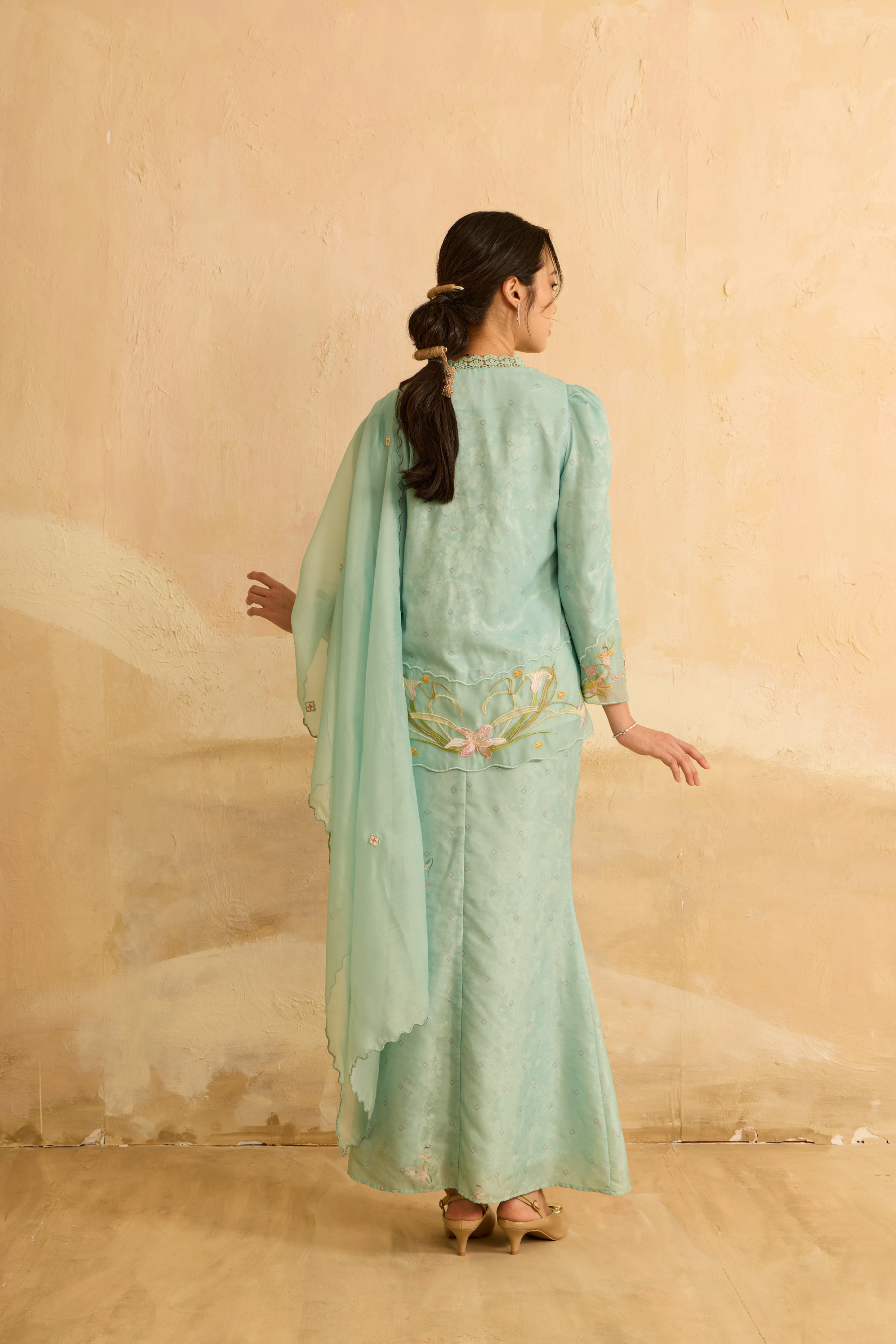 Laili Turquoise Asymmetric Kurung Set