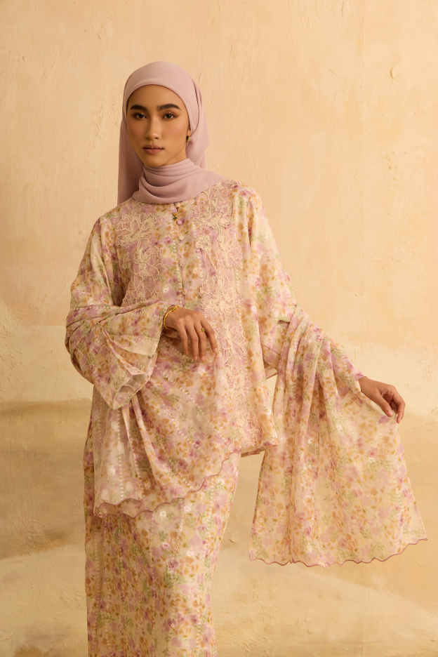 Inara Peach Flora Lace Kurung Set