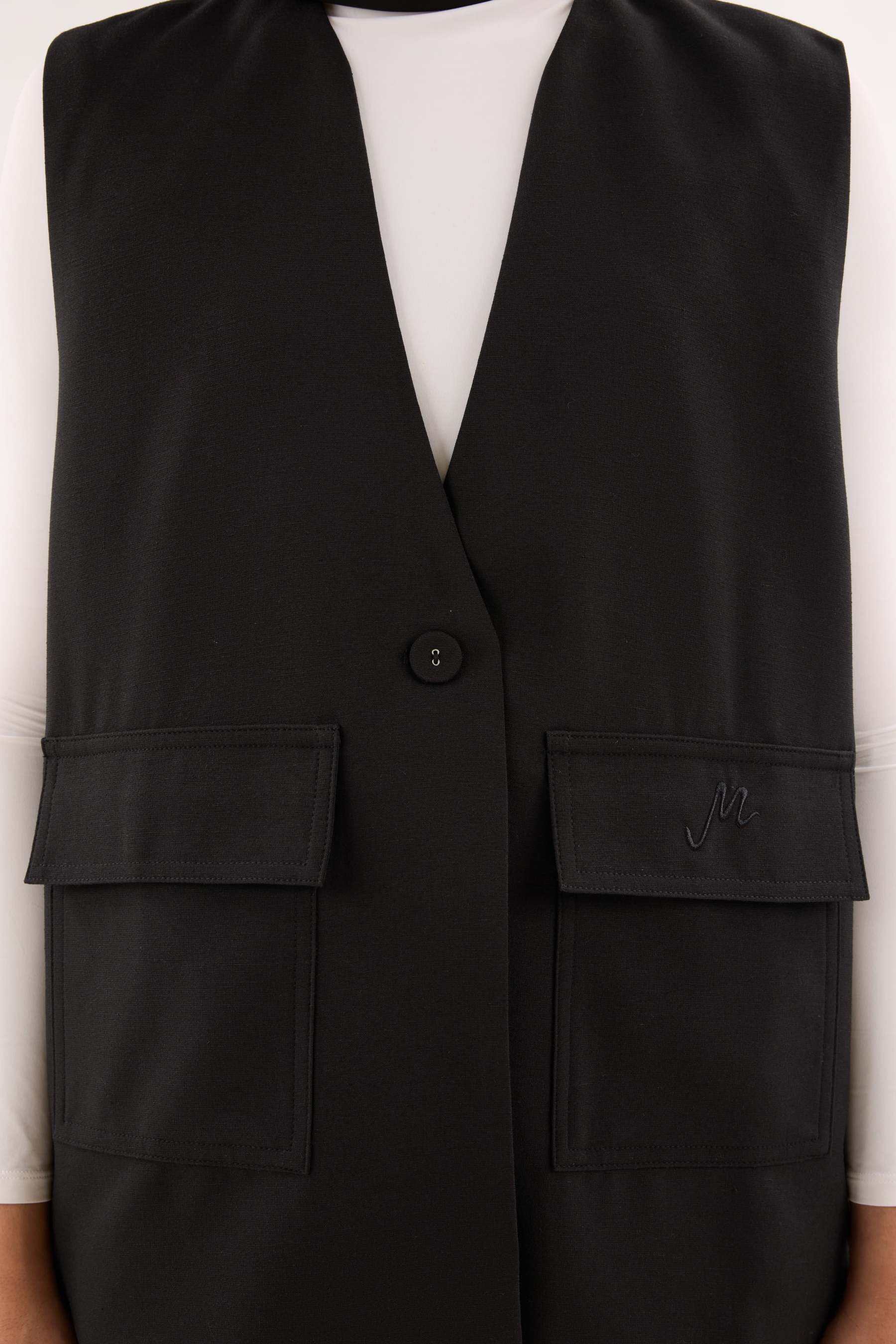 Nelly Black Structured Vest