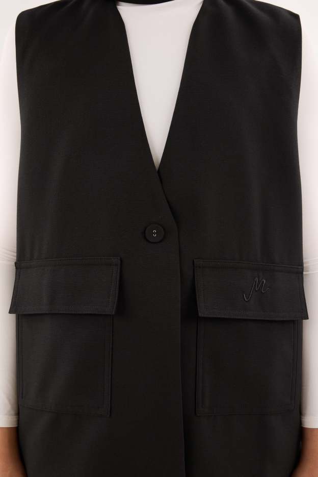 Nelly Black Structured Vest