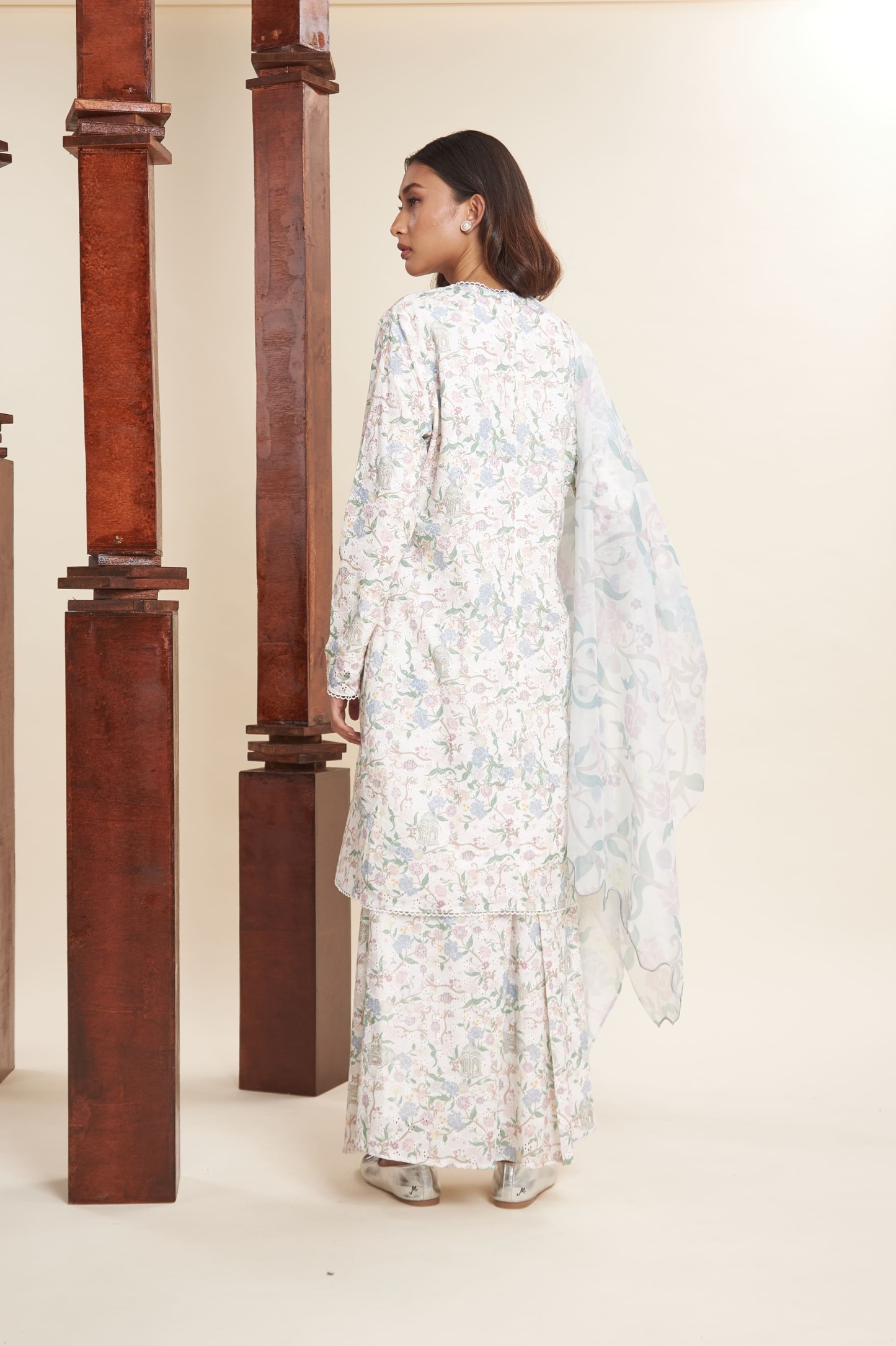 Katrina White Textured Modern Kurung Set