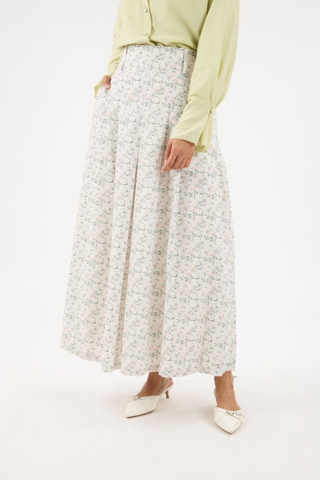 Mekar Off-White Pleated Skirt