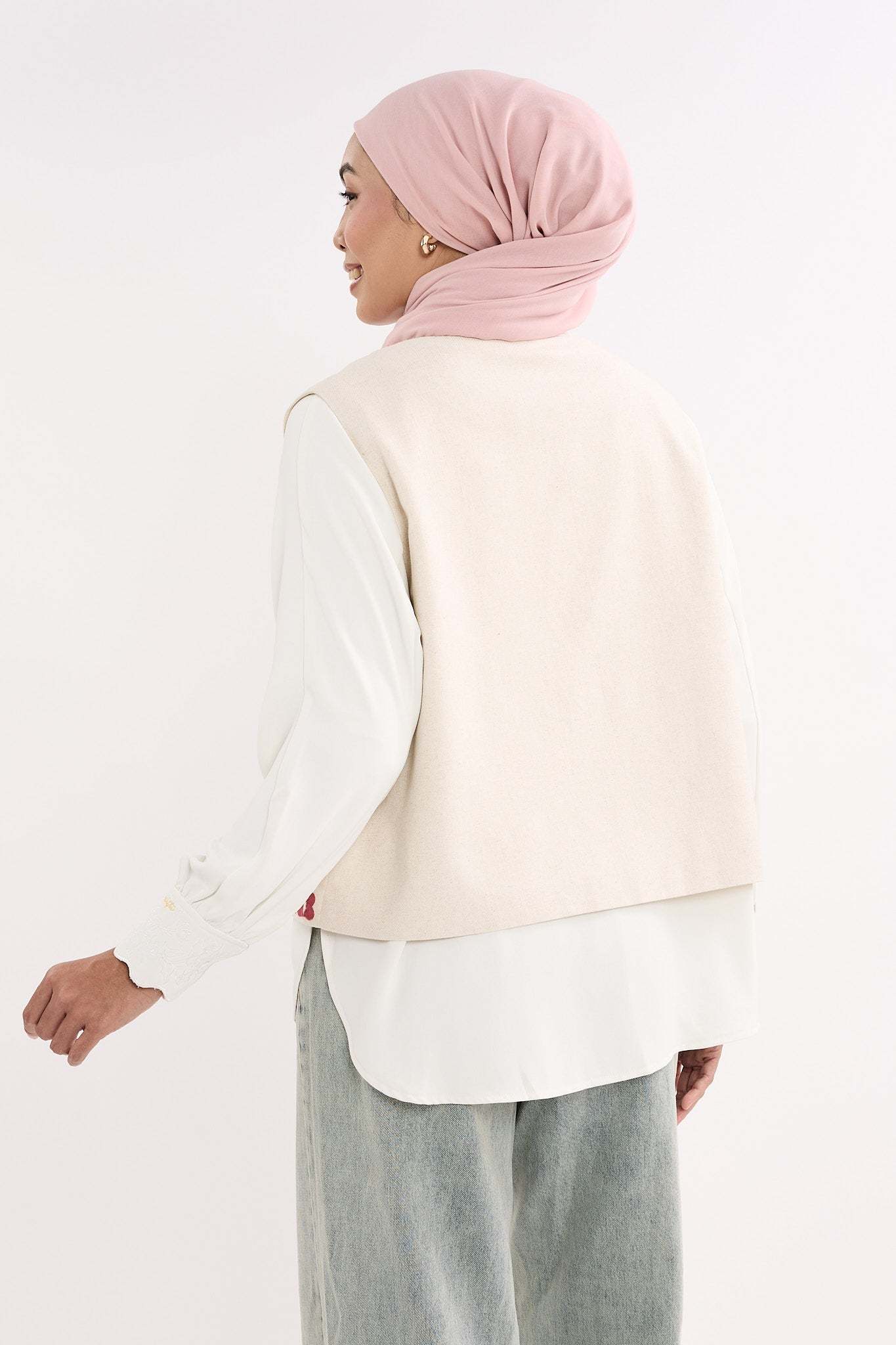 Ladang Embroidered Linen Vest