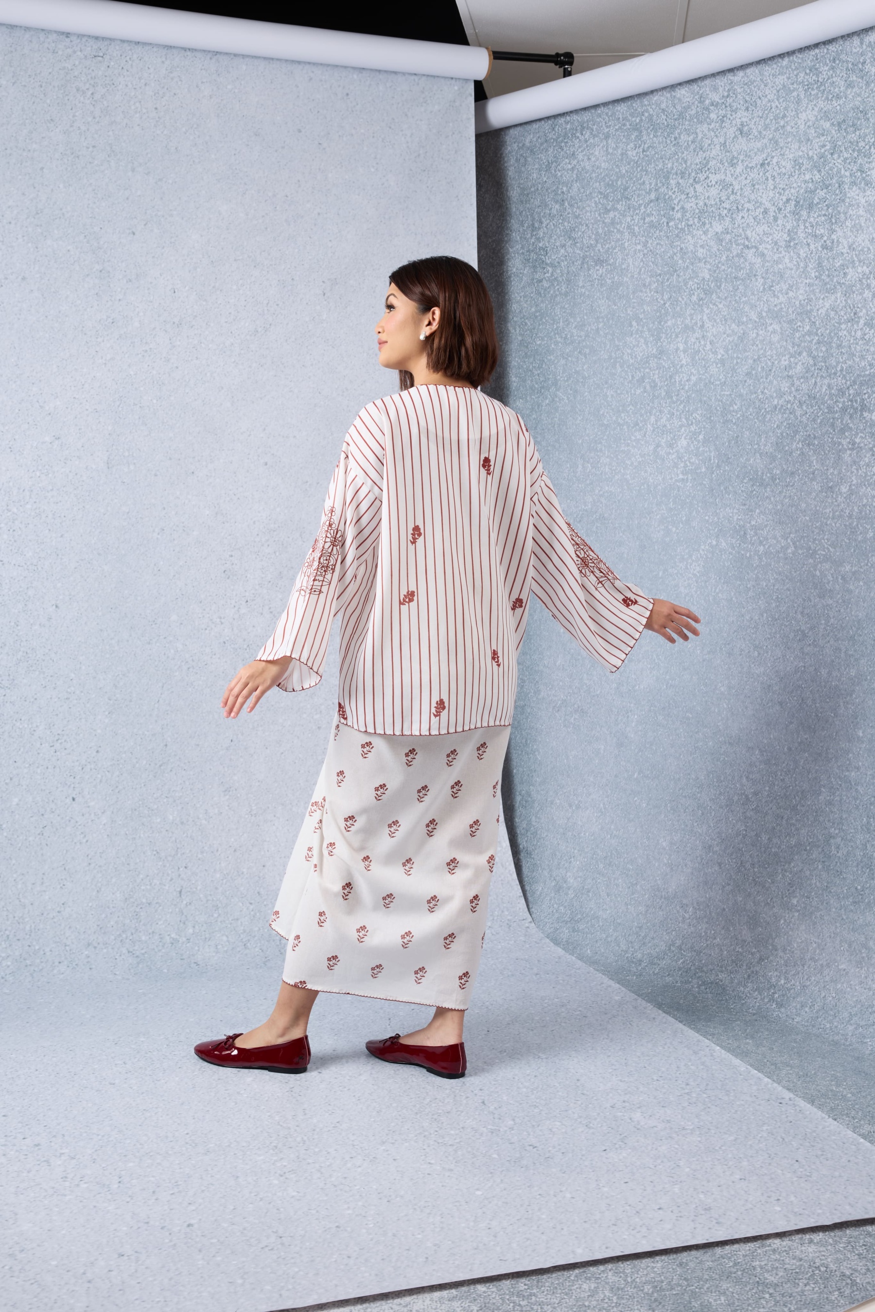 Matahari Maroon Loose Kedah Top