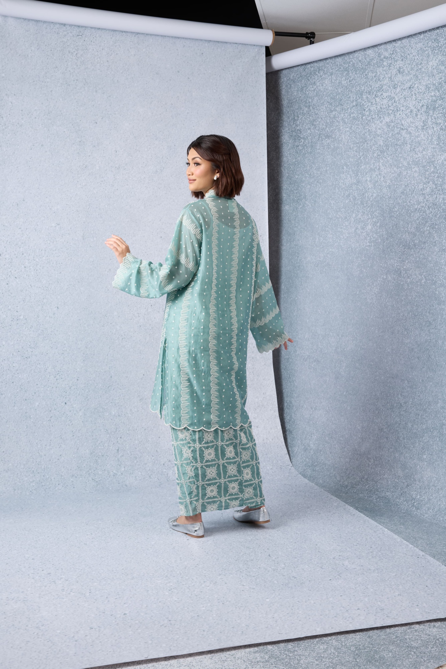 Sinar Teal Green Embroidered Kebaya Set