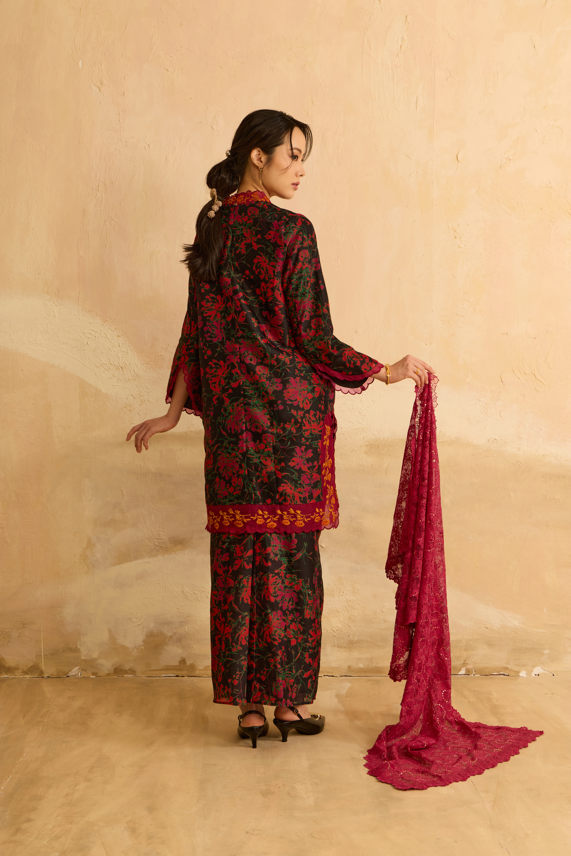 Mentari Black Printed Kurung Set