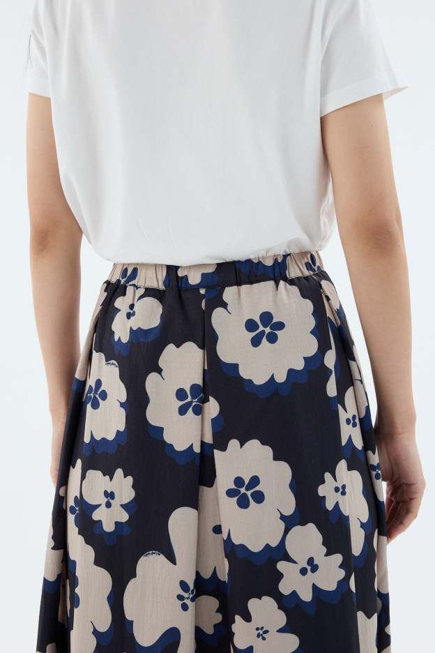 Fiora Black Printed Flare Skirt