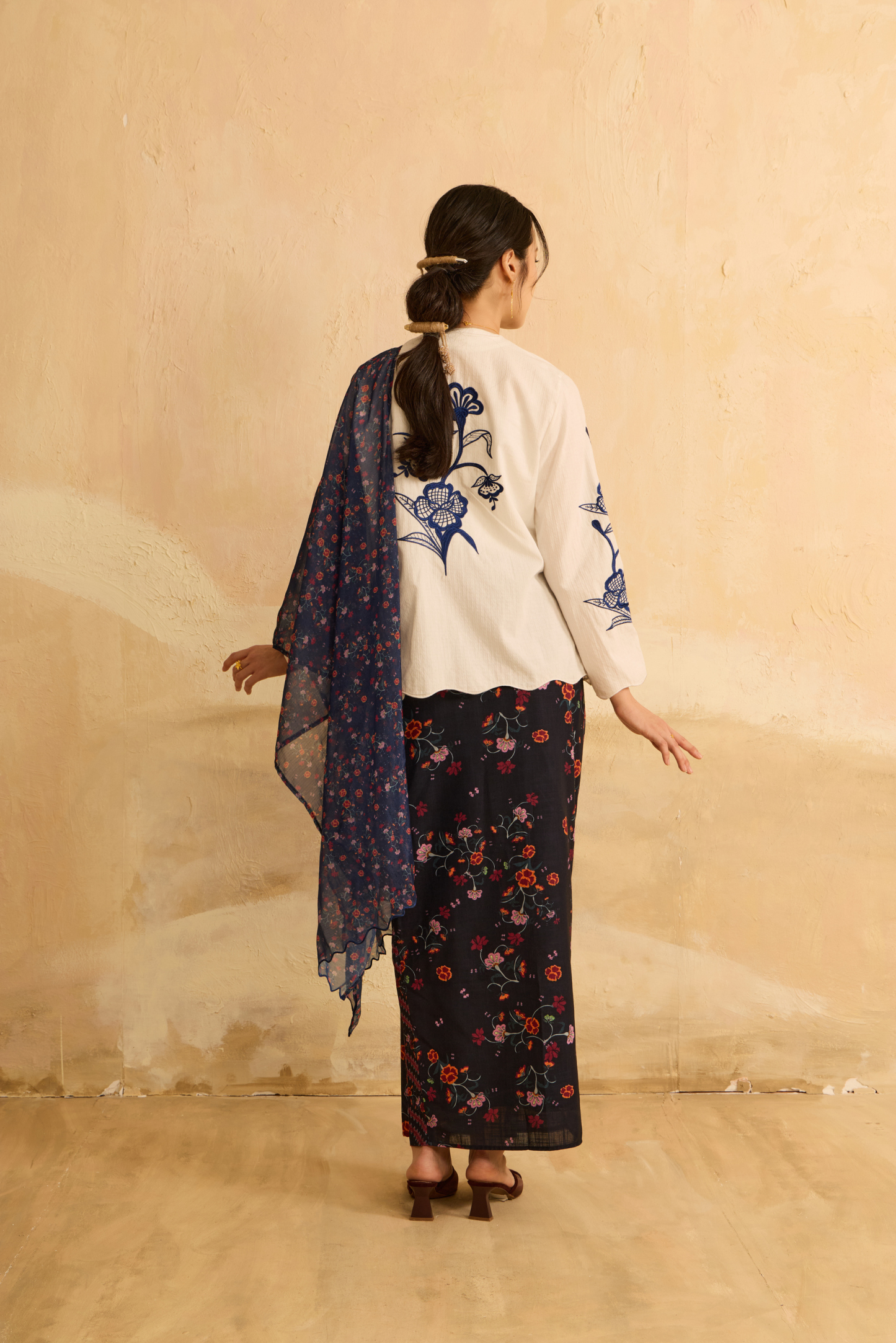 Sekarwati White Embroidered Kebaya Set