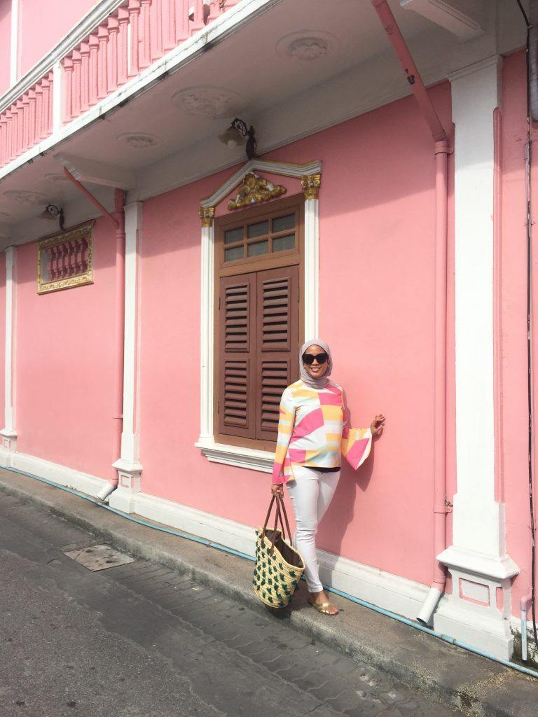 TAKING THE PREGNANCY TRIP - Mimpikita