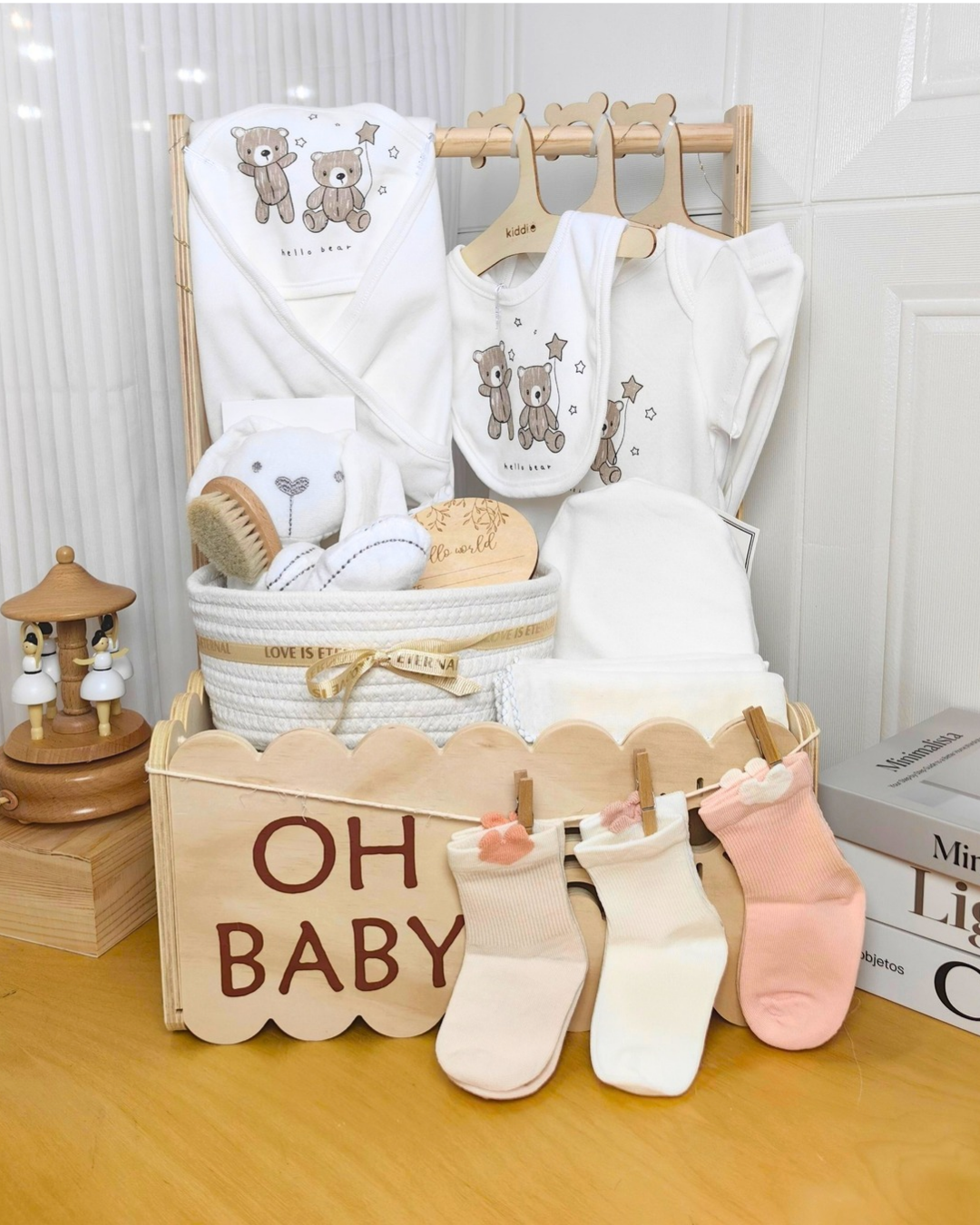 Luxe Wooden Hamper Gift Set